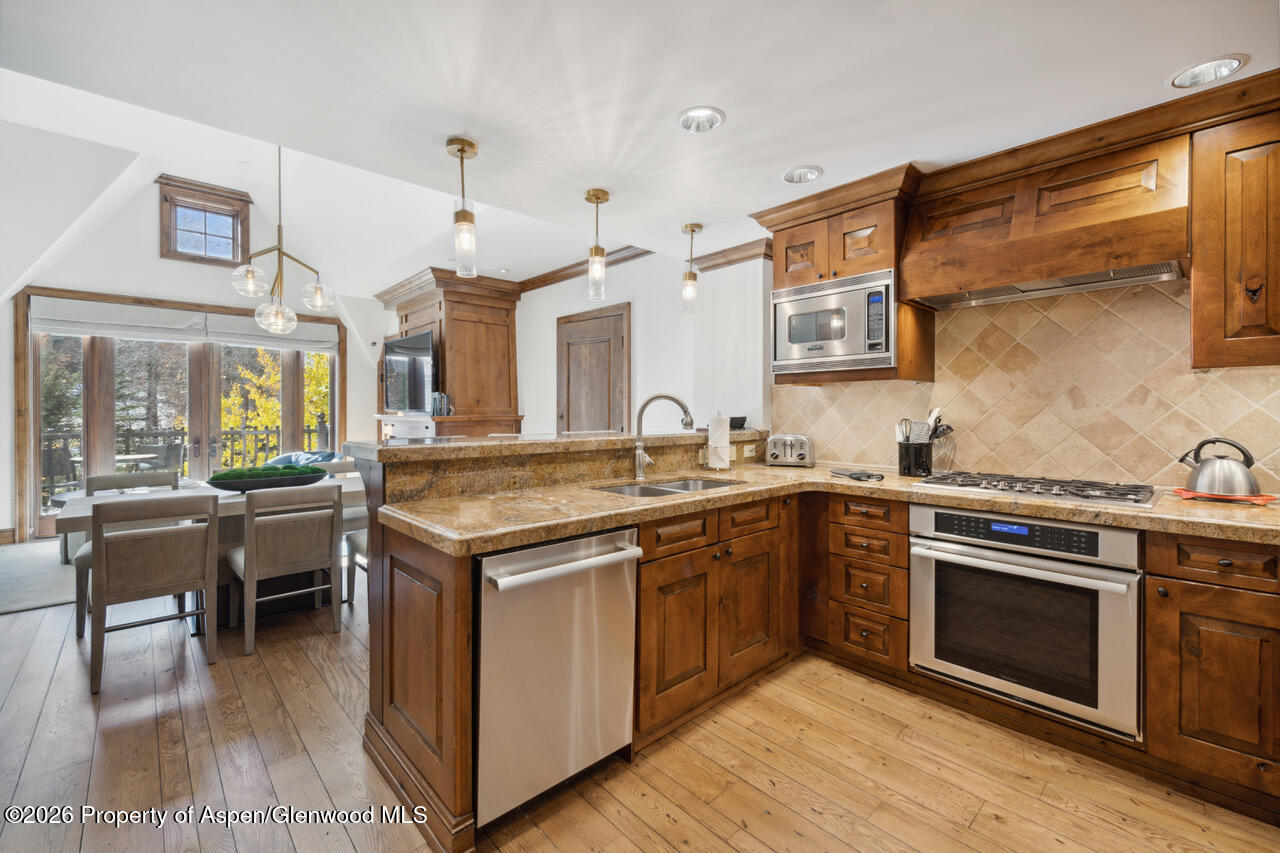 415 E Dean St. #32, Wk 9 Aspen CO 81611