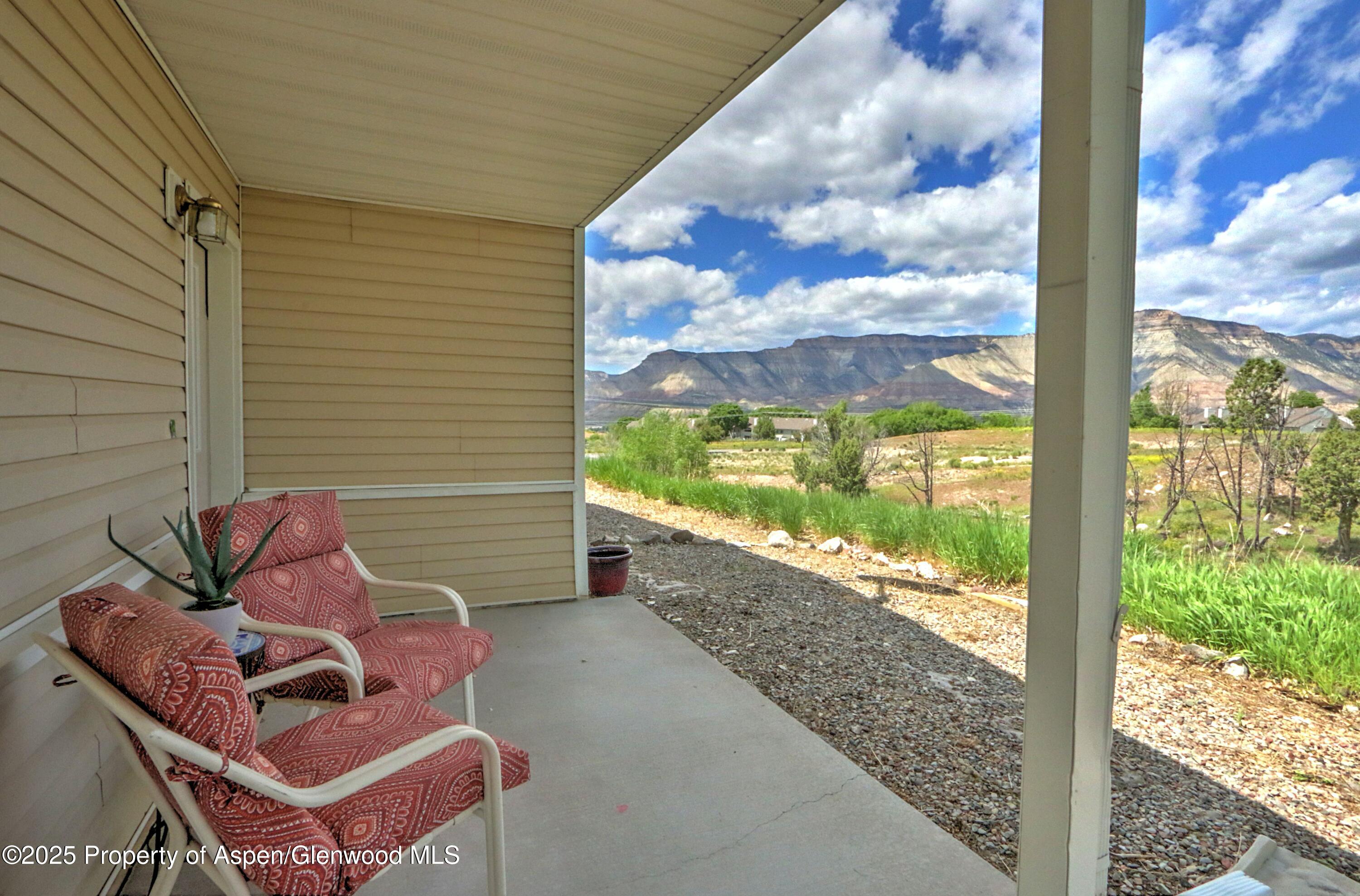 41 Angelica Circle Parachute CO 81635