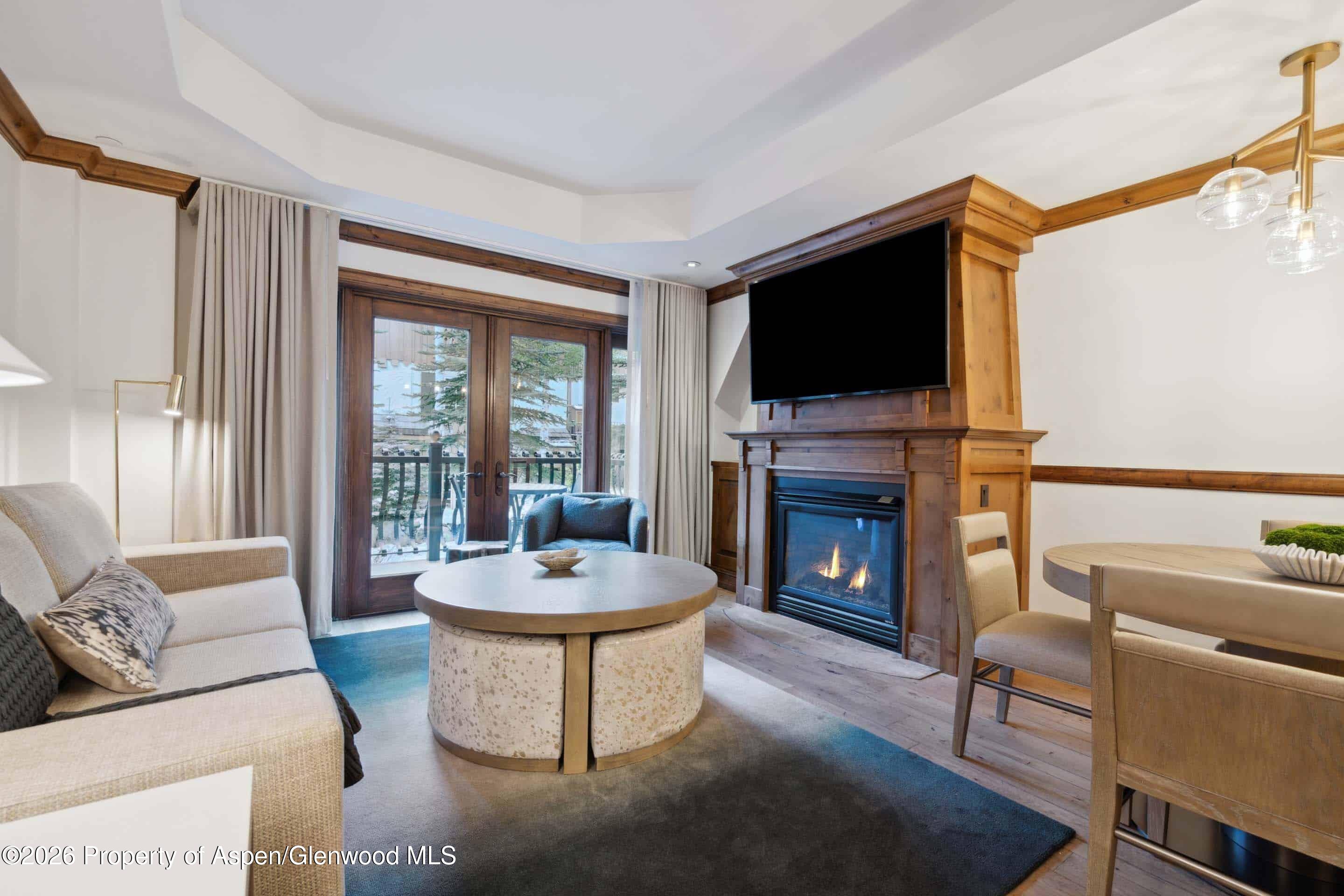 415 E Dean St, Unit 43, Week 11 Aspen CO 81611