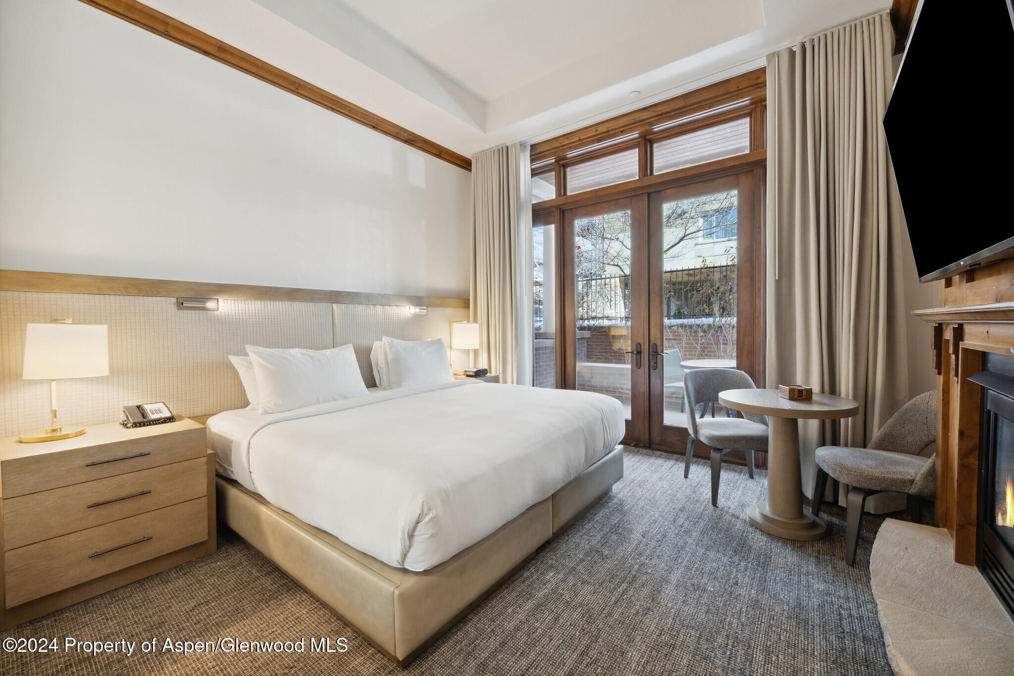 415 E Dean St, Unit 3 Week 8 Aspen CO 81611