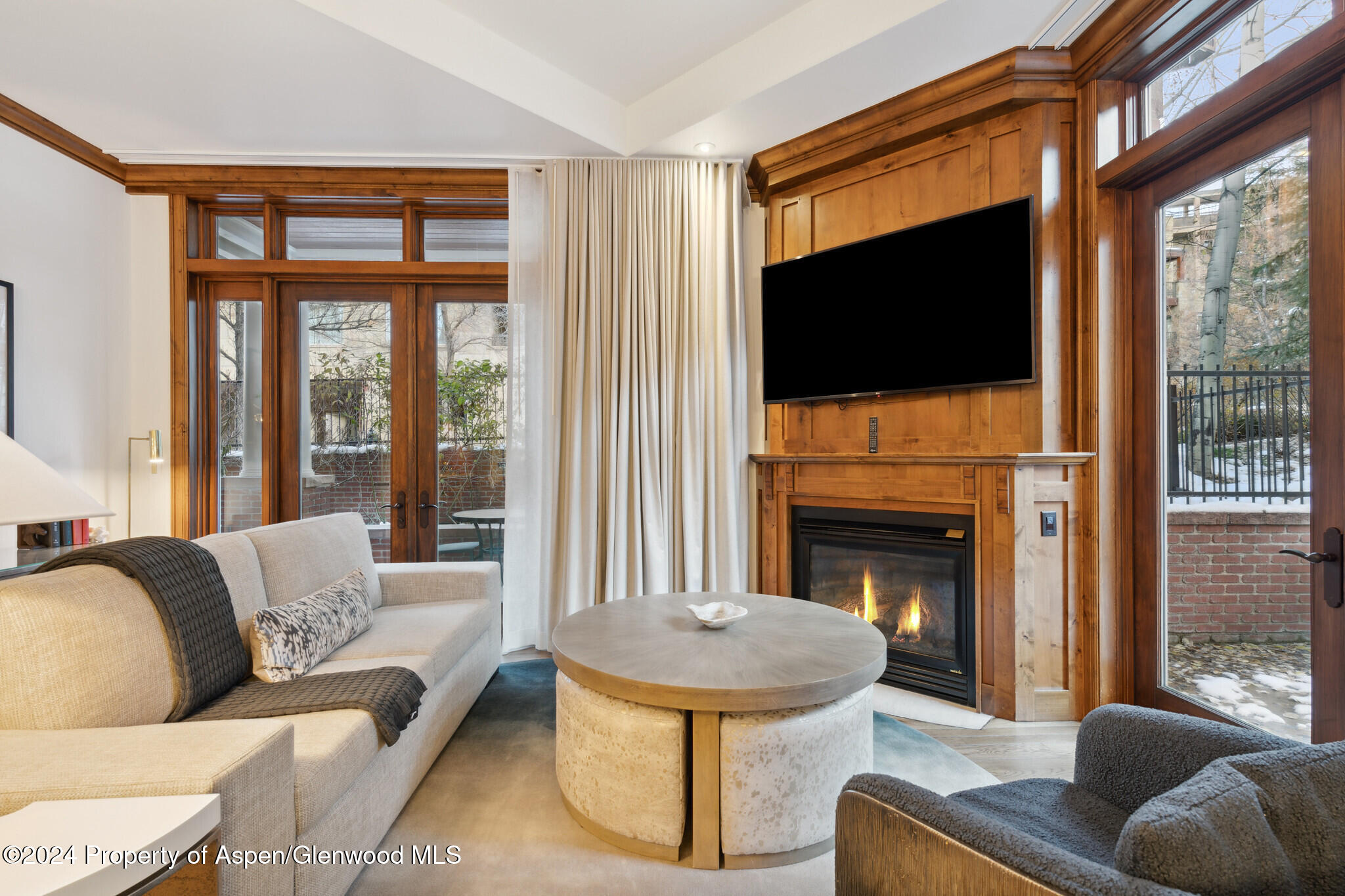 415 E Dean St, Unit 3 Week 8 Aspen CO 81611