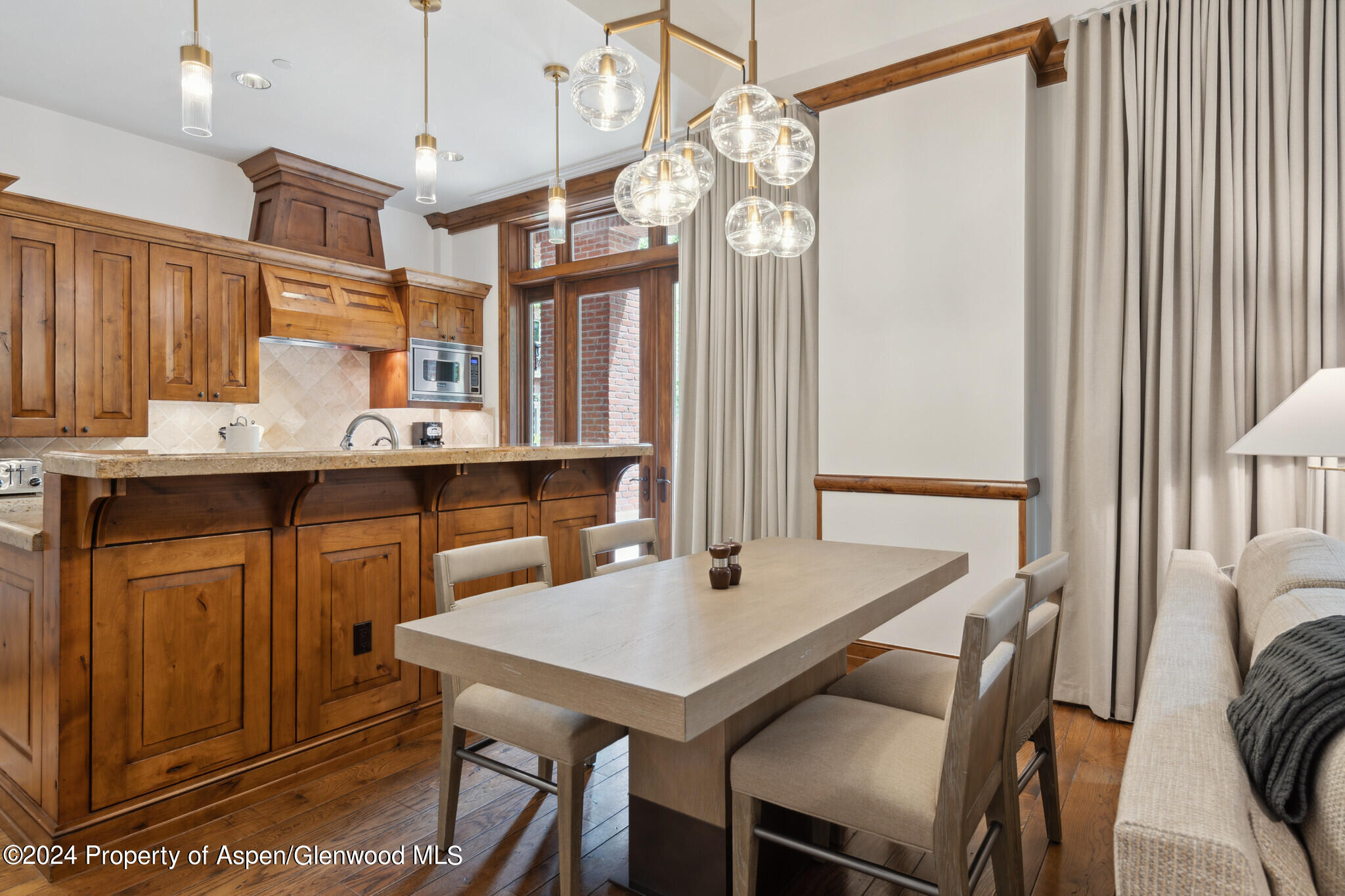 415 E Dean St., #7 Week 30 Aspen CO 81611