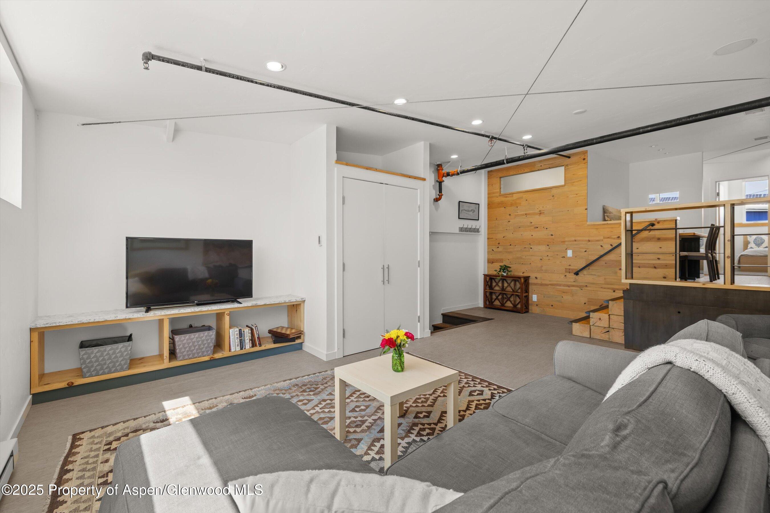 1945 Dolores Way Carbondale CO 81623