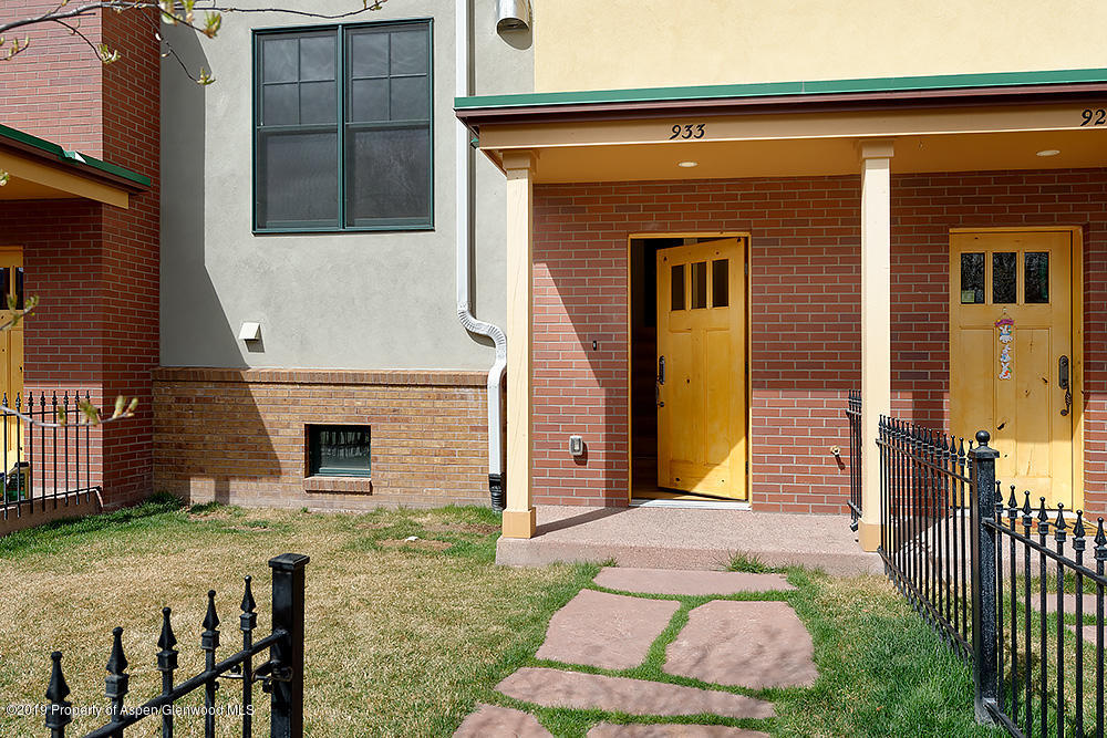 933 Main Street Carbondale CO 81623