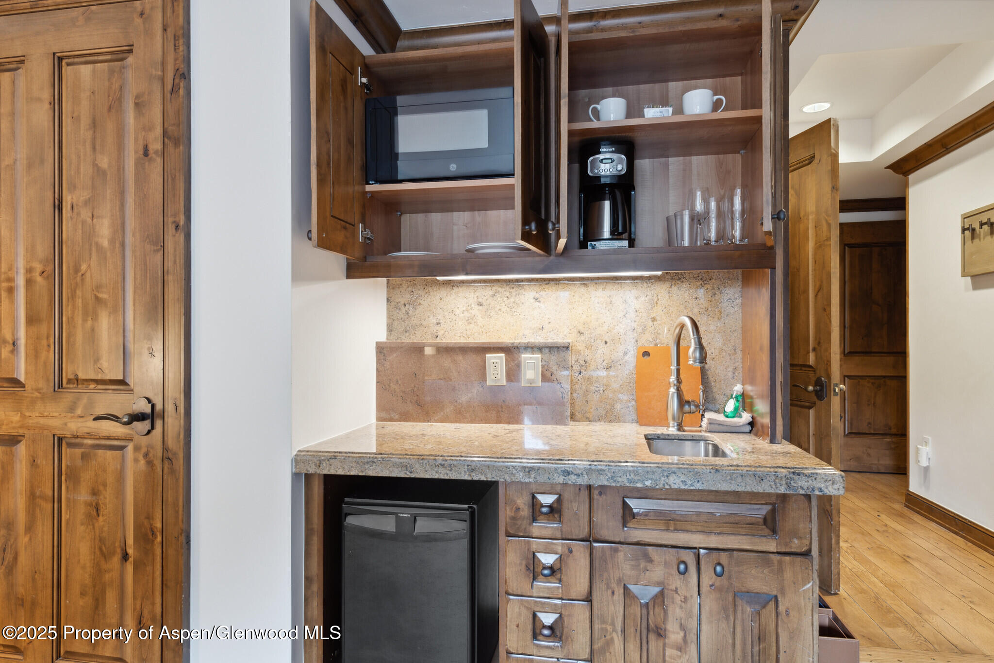 415 E Dean St, Unit 36, Week 33 Aspen CO 81611