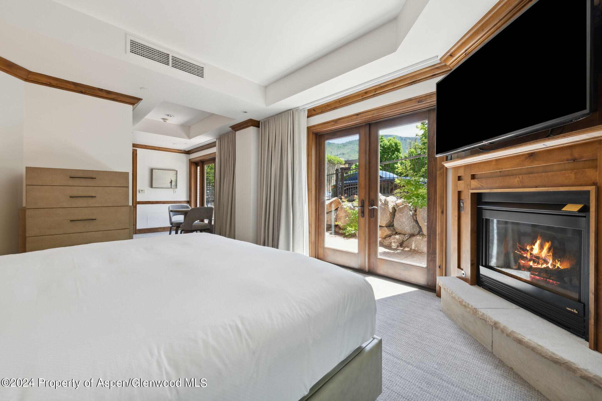 415 E Dean Street, Unit 44b, Week 5 Aspen CO 81611