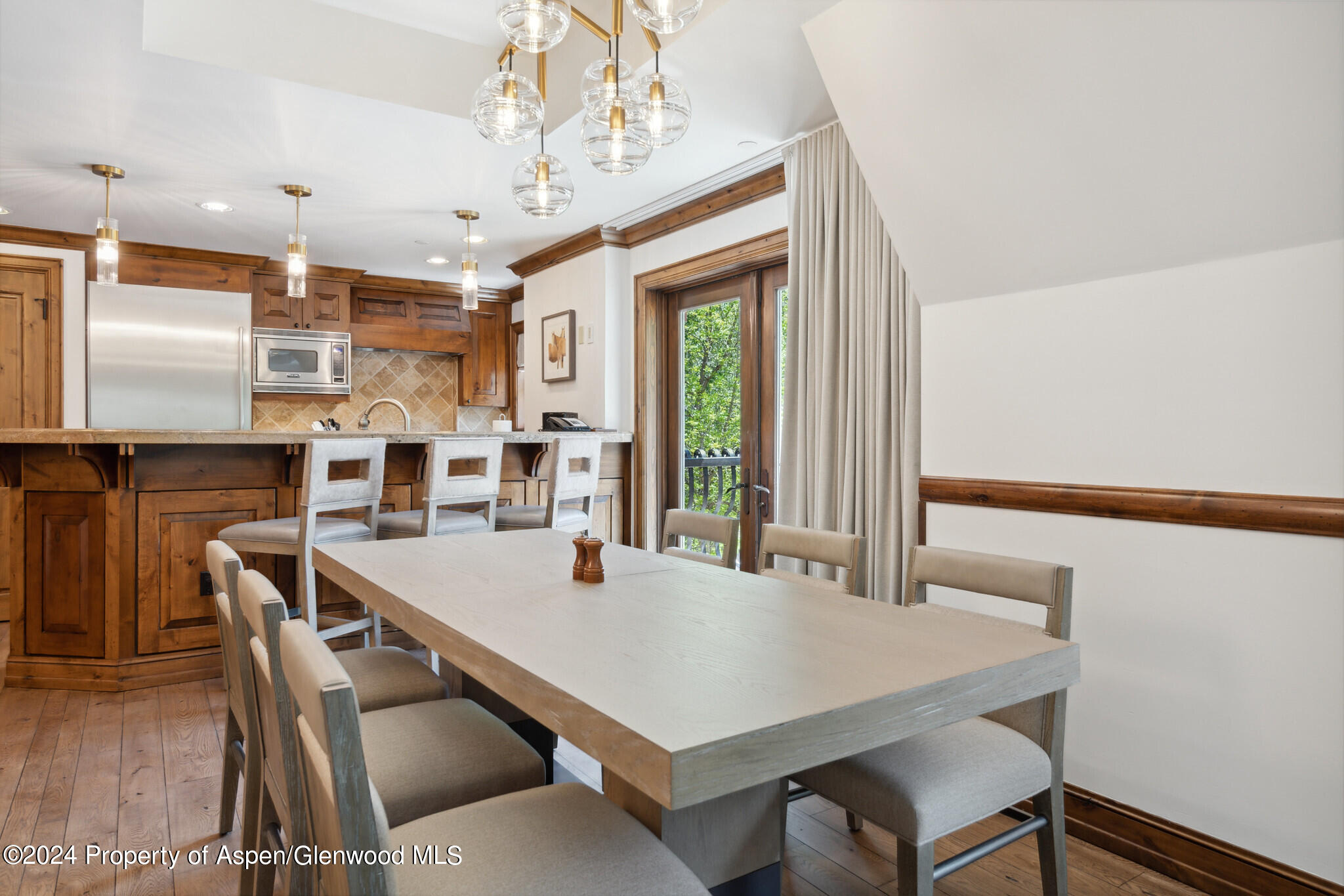 415 E Dean Street, Unit 44b, Week 5 Aspen CO 81611