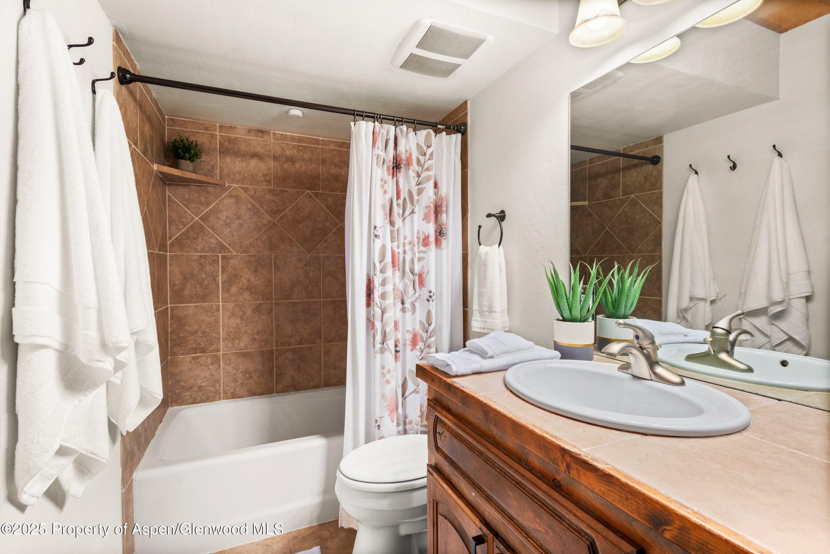 1472 W Main Street Carbondale CO 81623