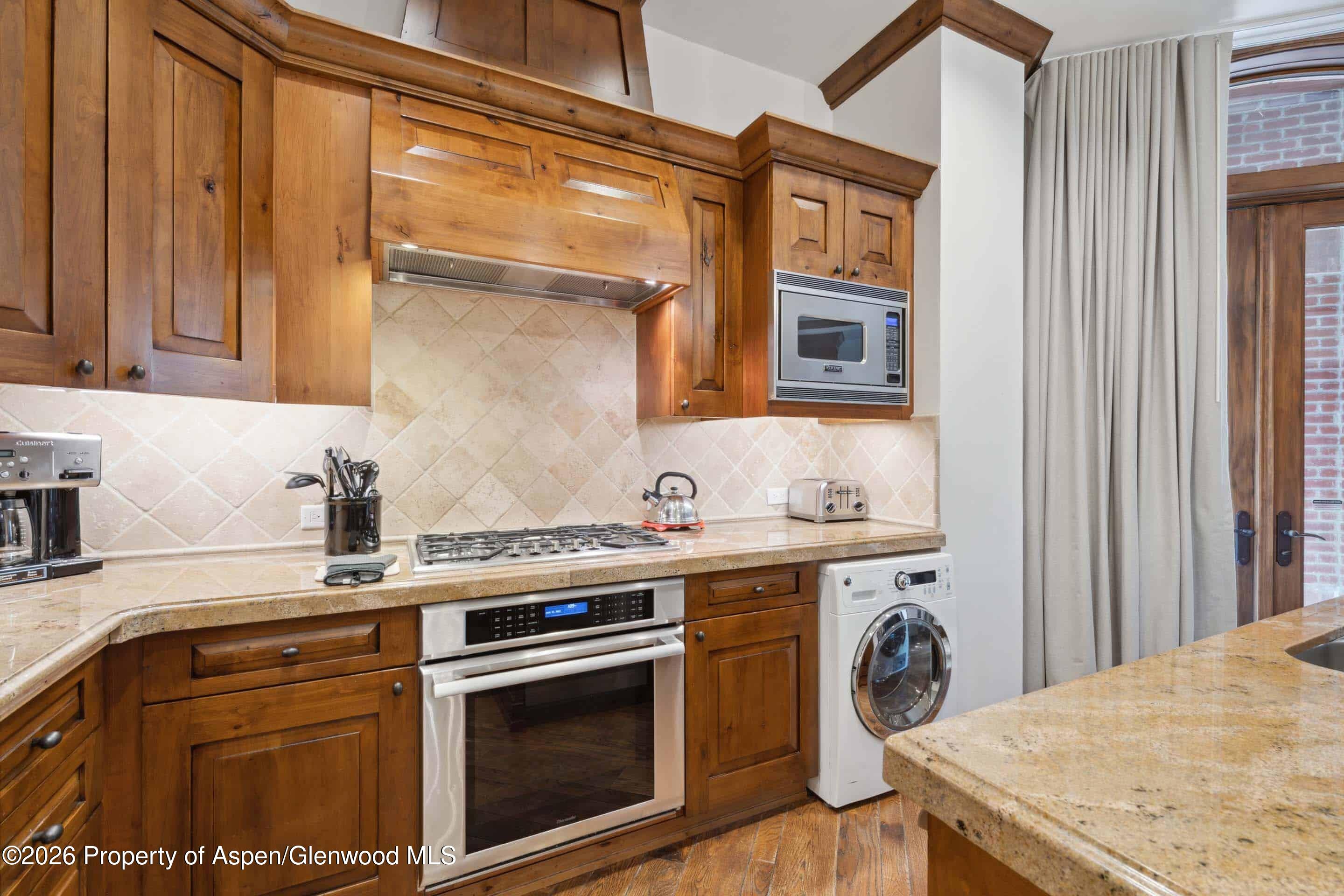 415 E Dean St, Unit 8, Weeks 10 & 12 Aspen CO 81611