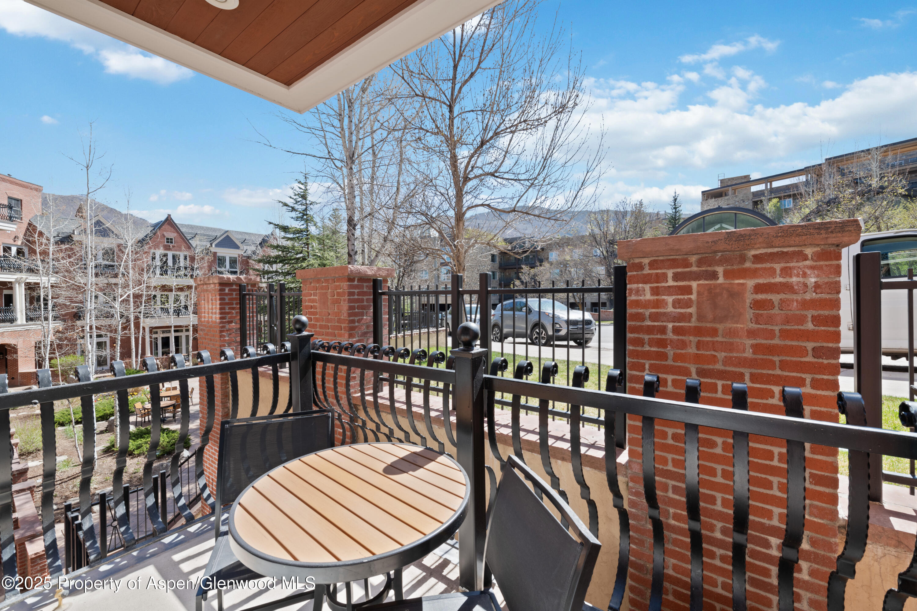 415 E Dean Street 23b Week 11 Street Aspen CO 81611