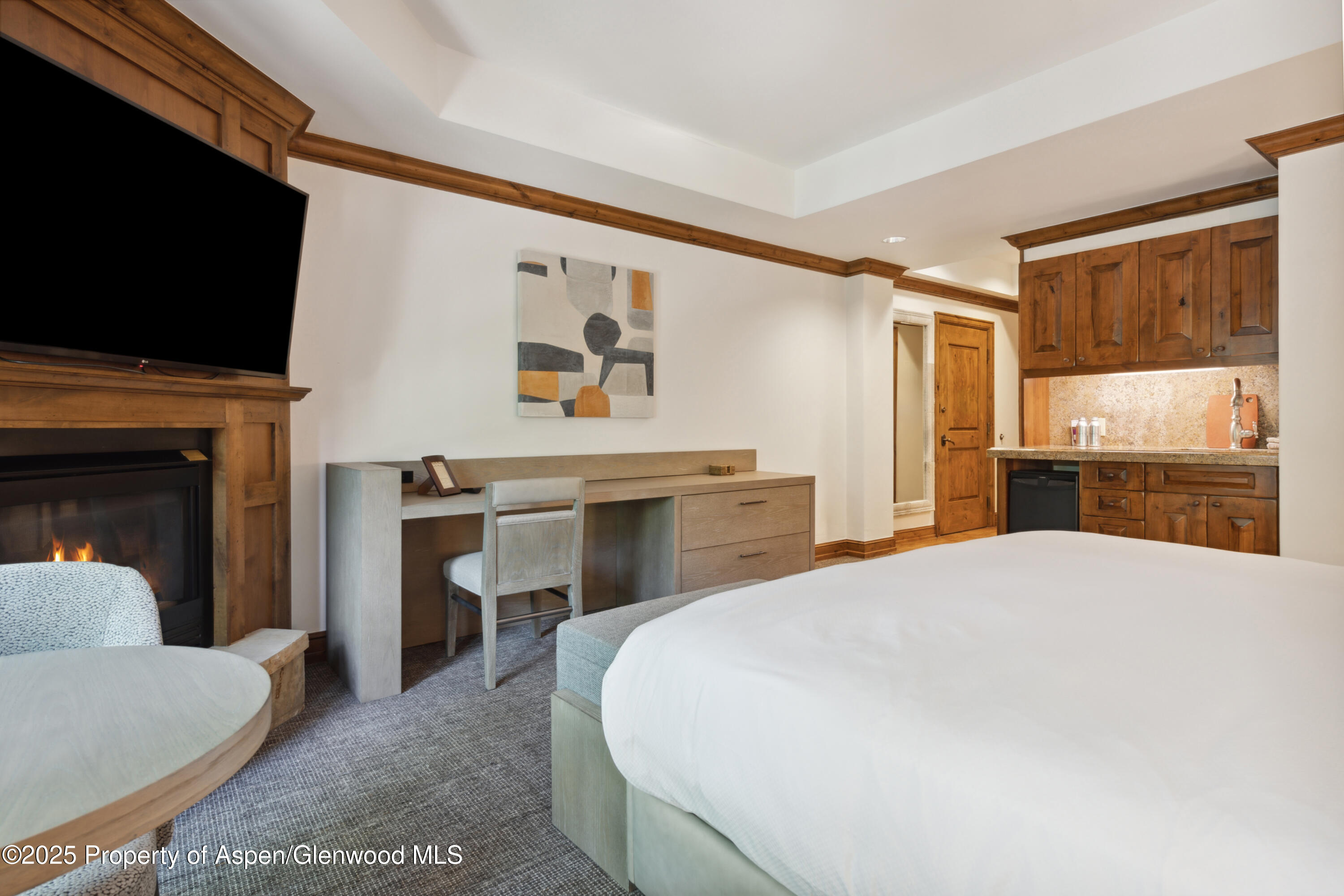 415 E Dean Street 23b Week 11 Street Aspen CO 81611