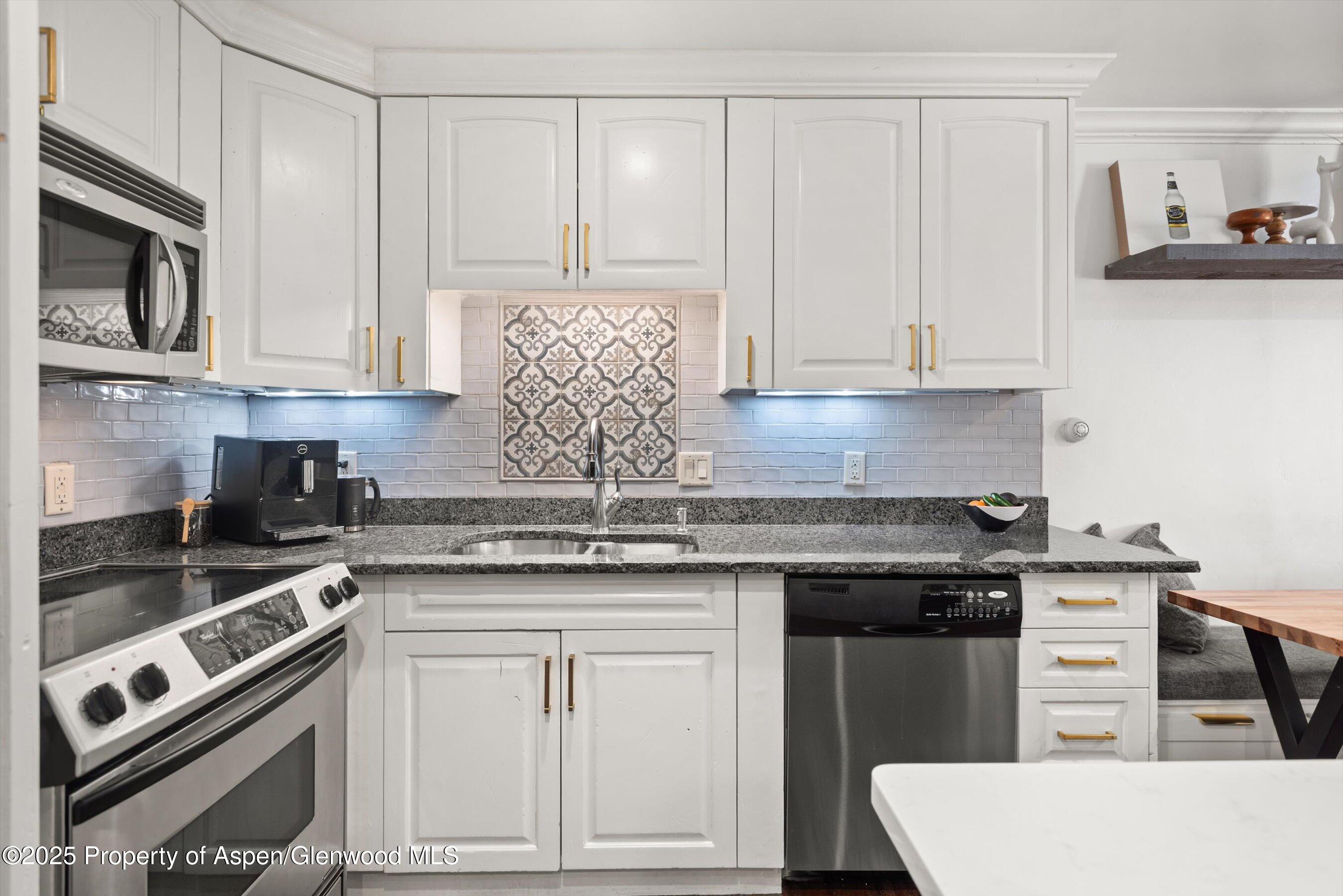 100 E Dean Street Aspen CO 81611