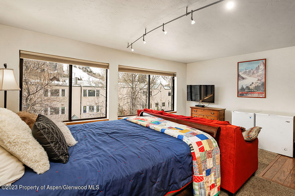 725 E Main Street Aspen CO 81611