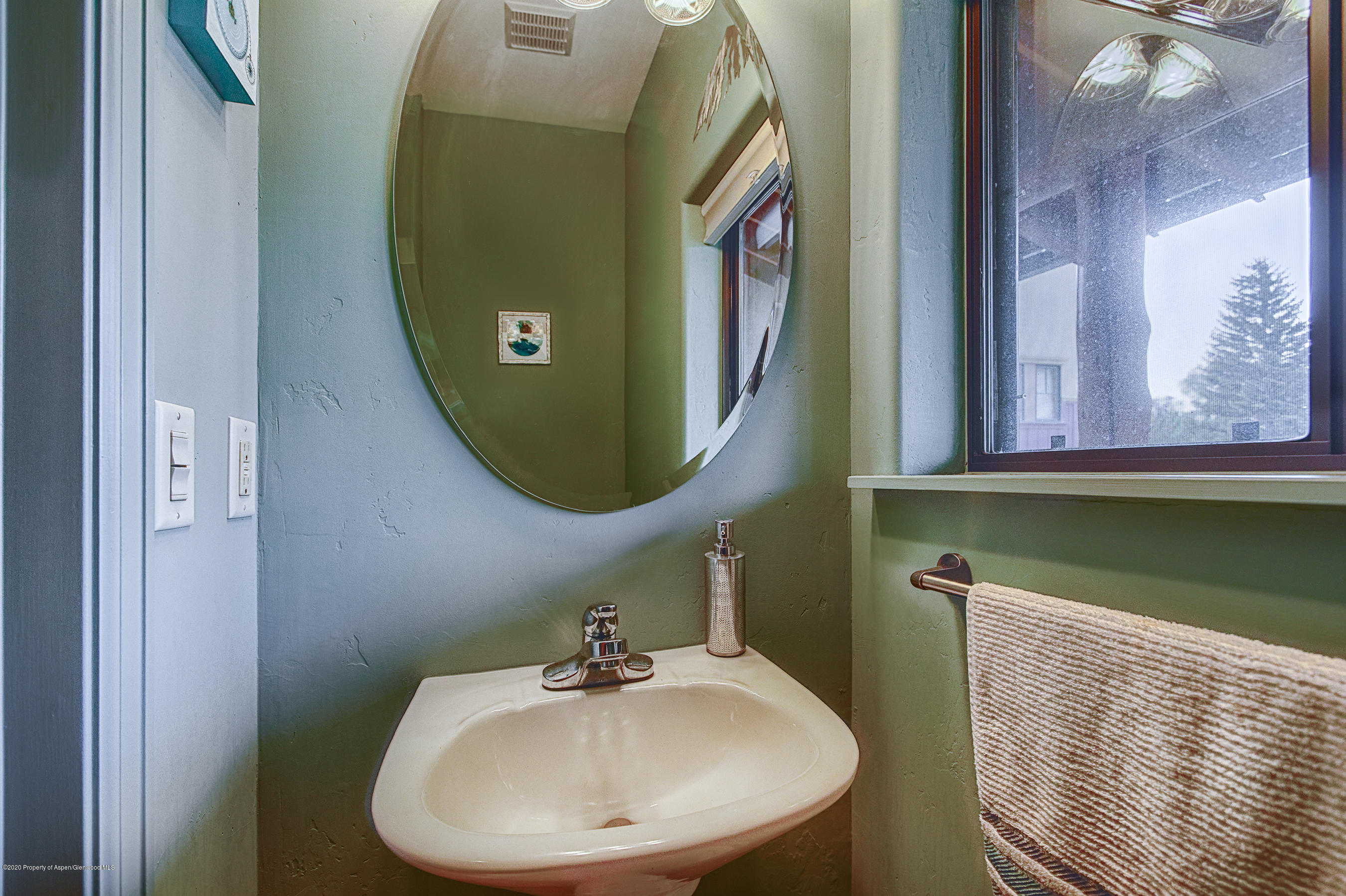 1129 Main Street Carbondale CO 81623