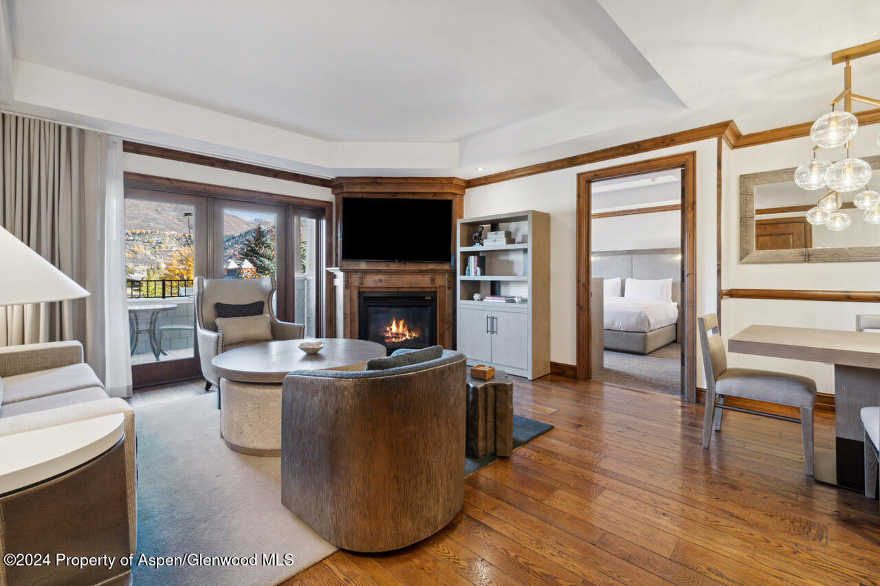 415 E Dean Street, Unit 16, Week 33 Aspen CO 81611