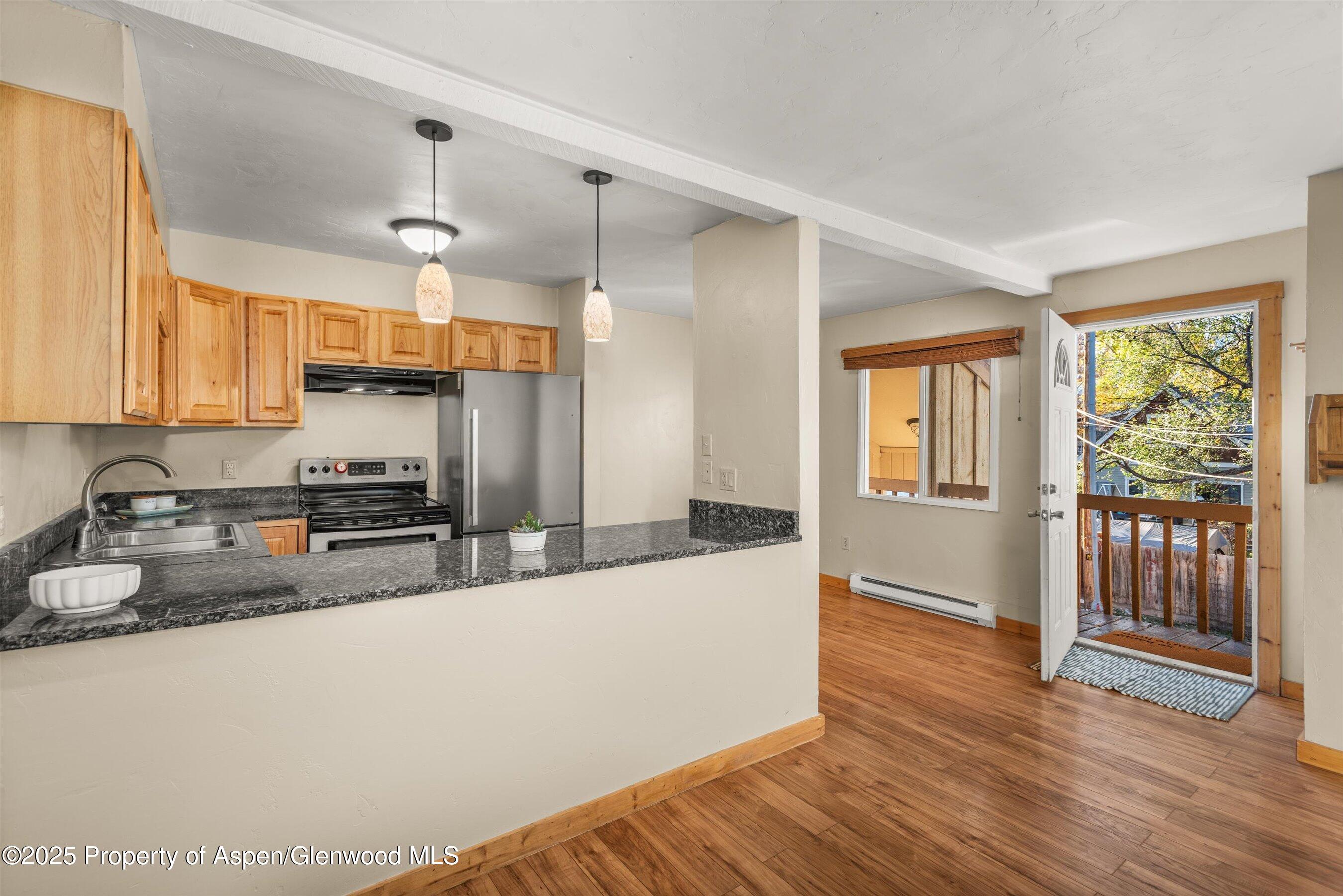 Carbondale CO, 718 Main Street