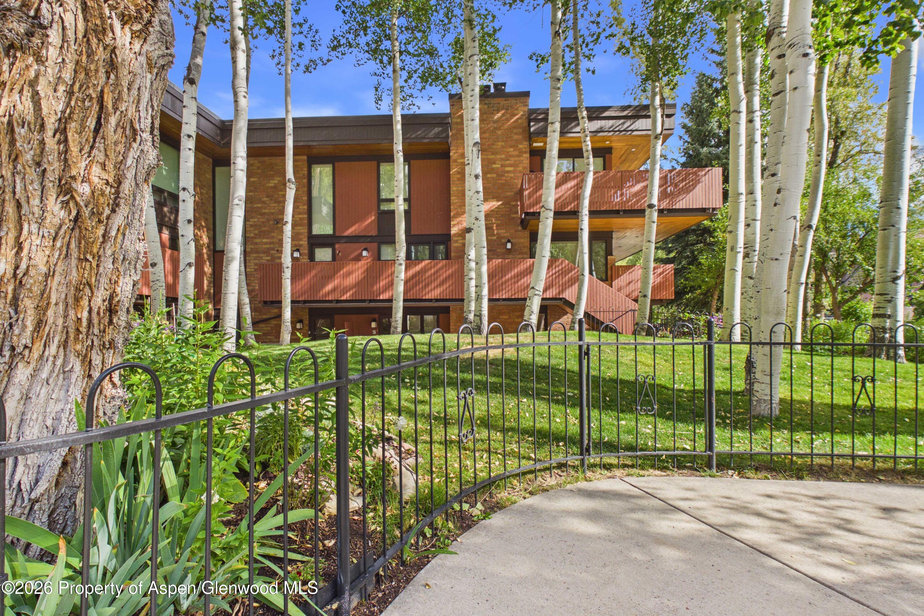 400 W Hopkins Avenue Aspen CO 81611