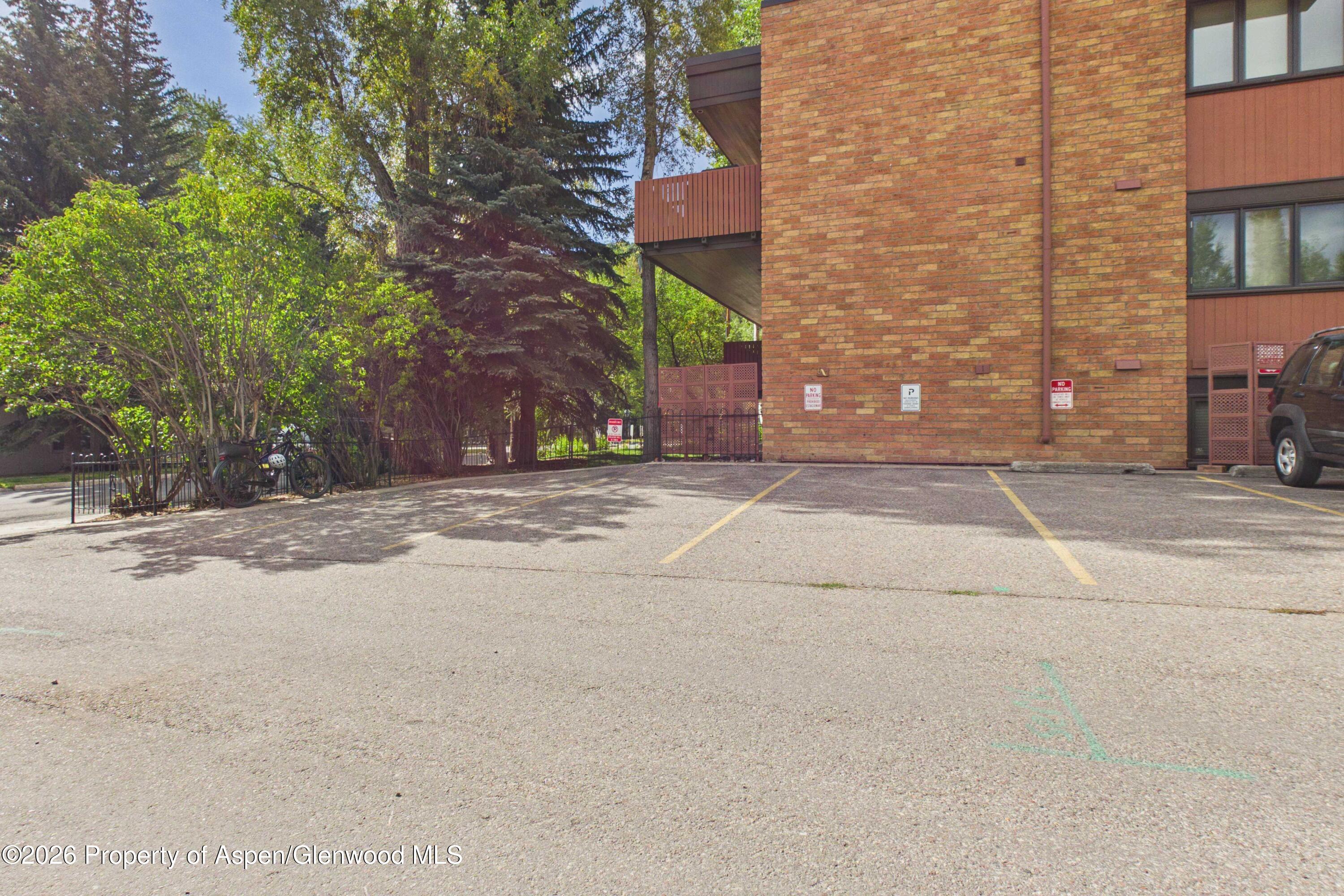 400 W Hopkins Avenue Aspen CO 81611