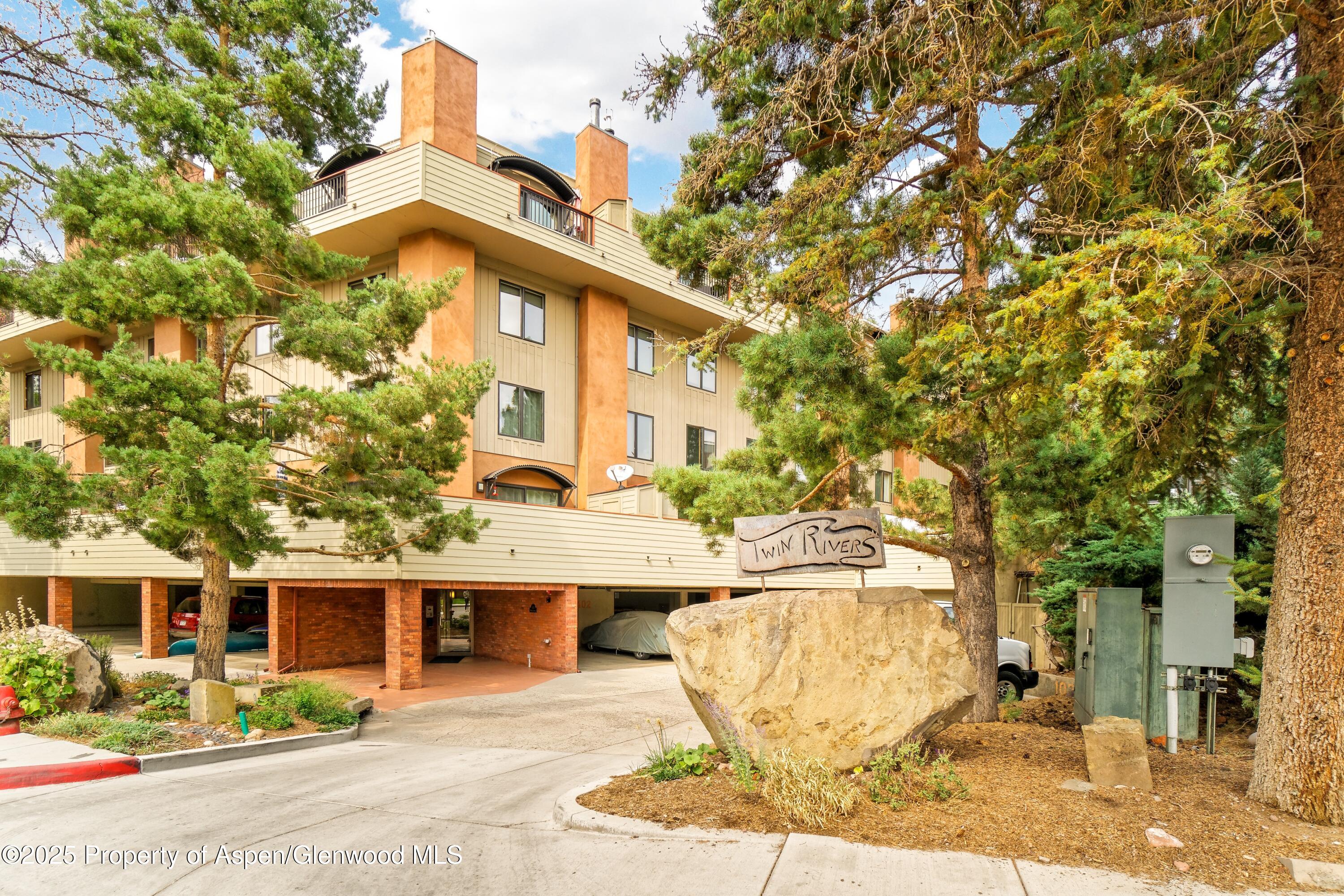 Basalt CO, 100 Midland Avenue, Unit 108