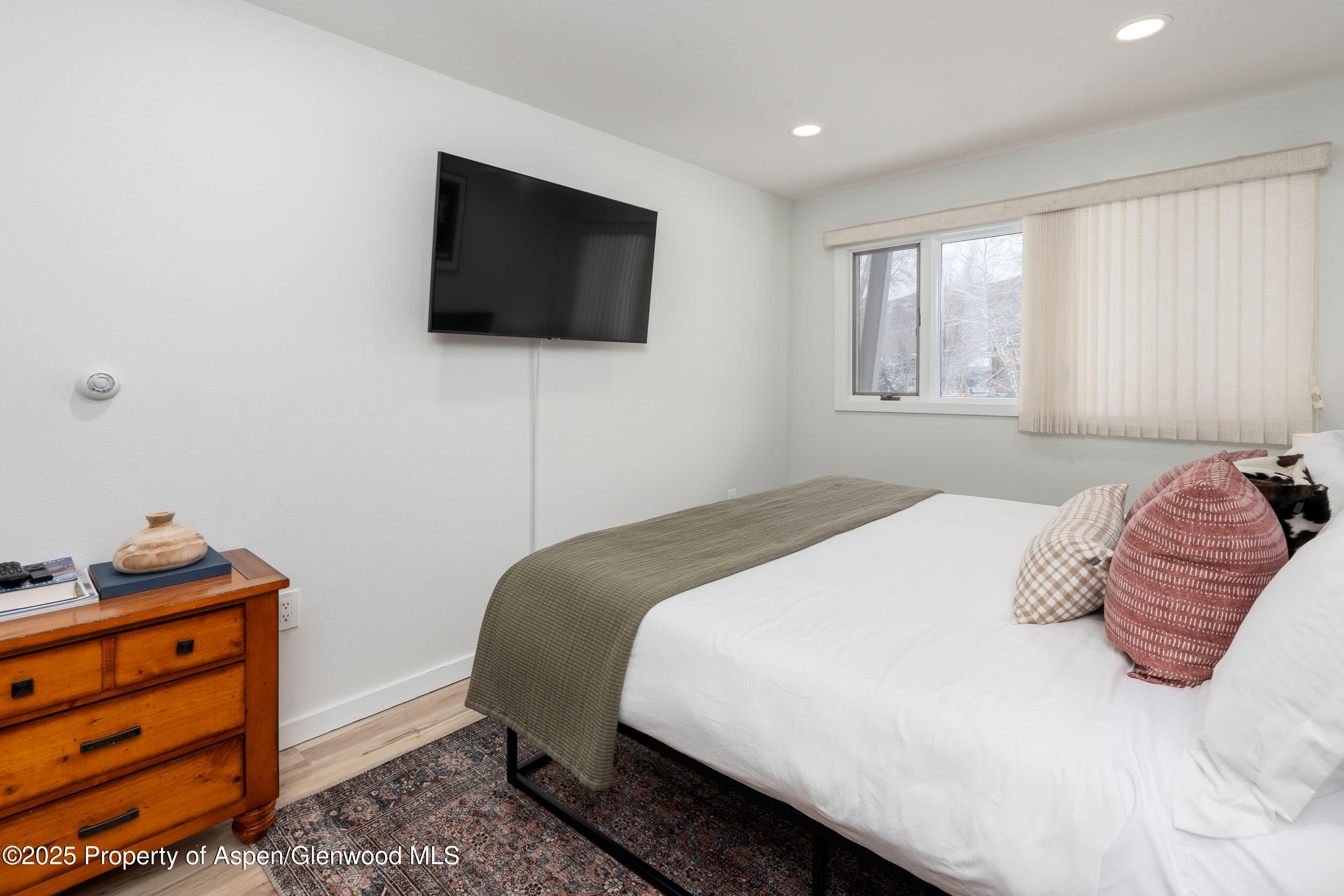 100 E Dean Street Aspen CO 81611