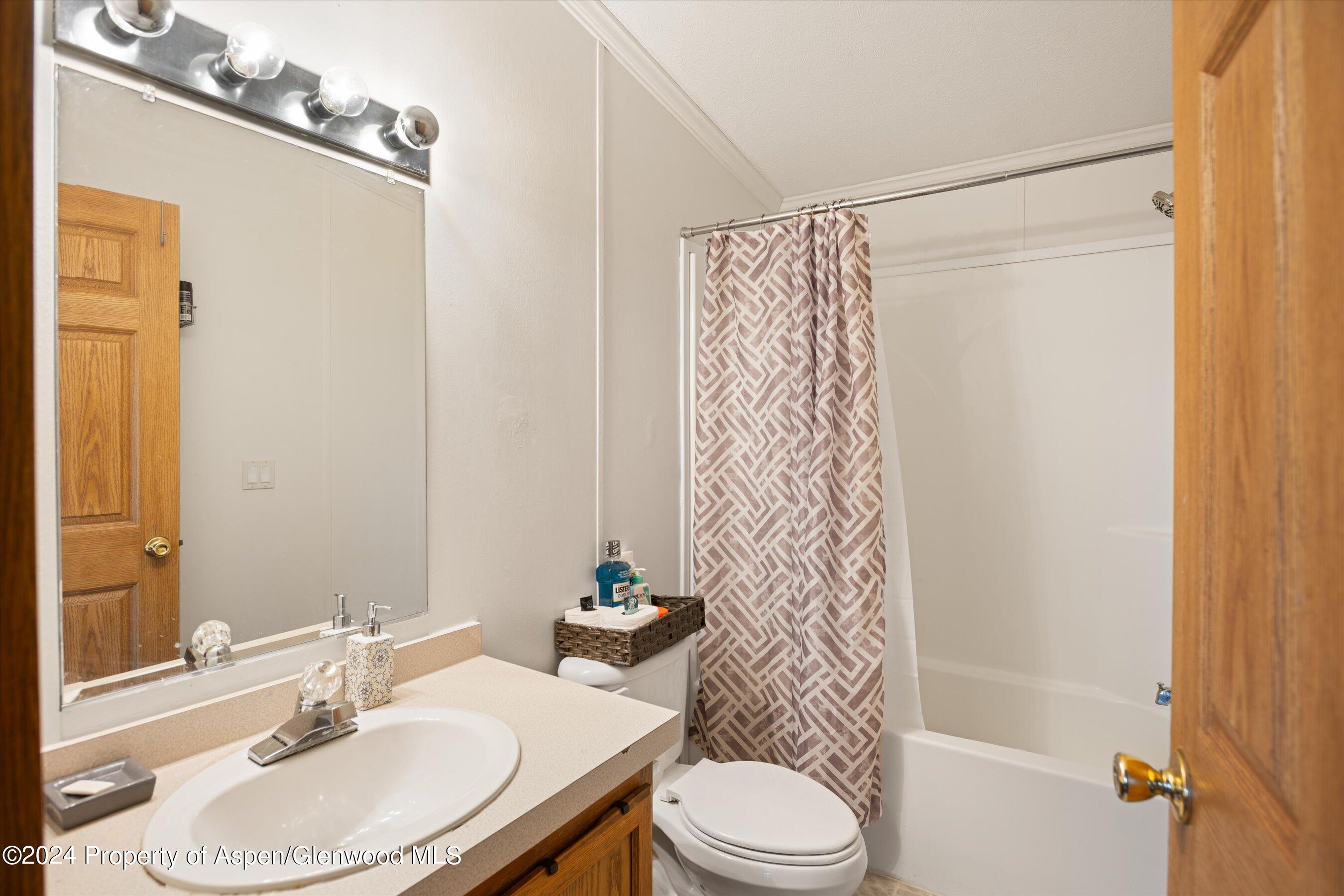 547 Park Avenue Rifle CO 81650