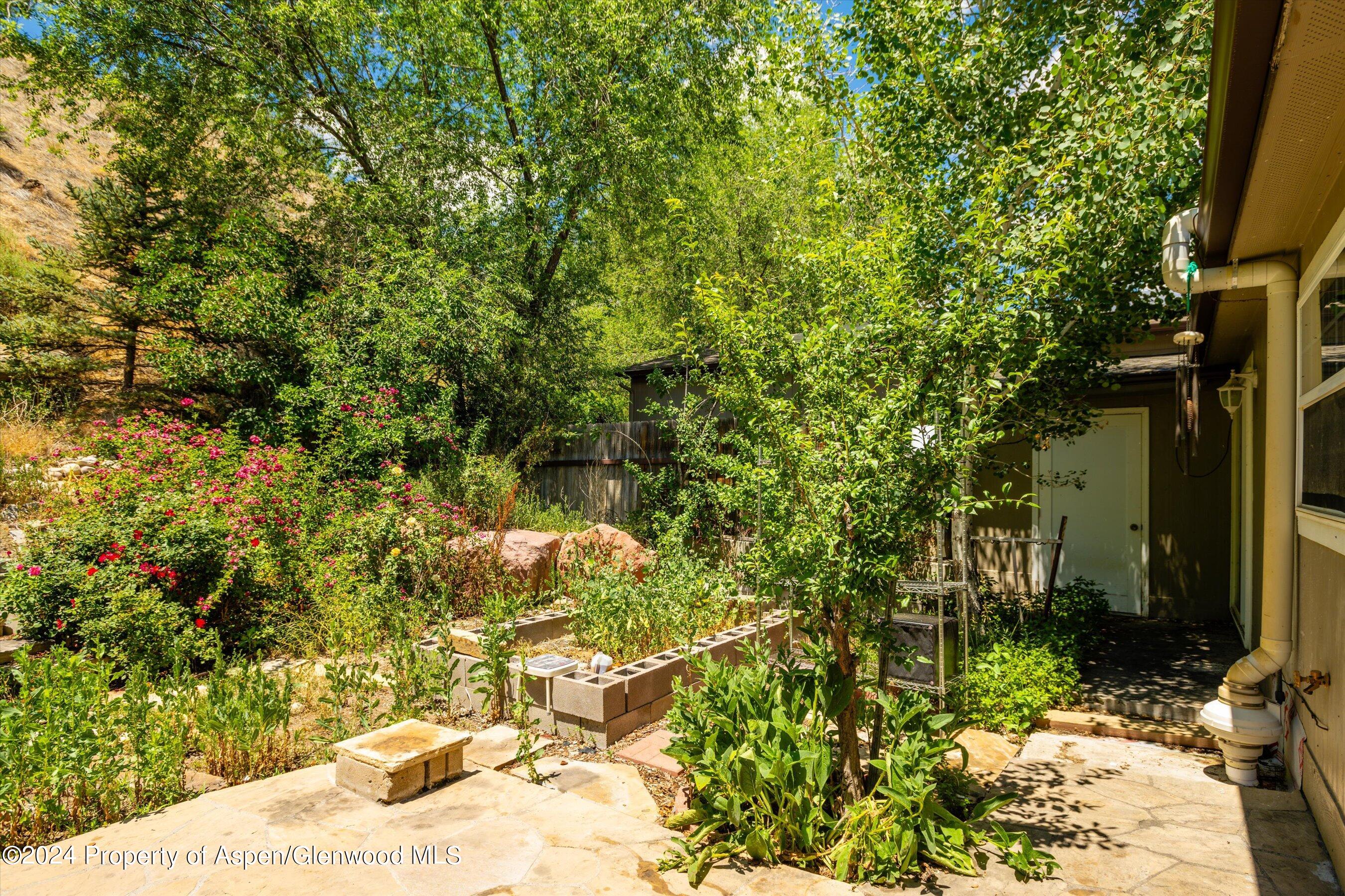 547 Park Avenue Rifle CO 81650