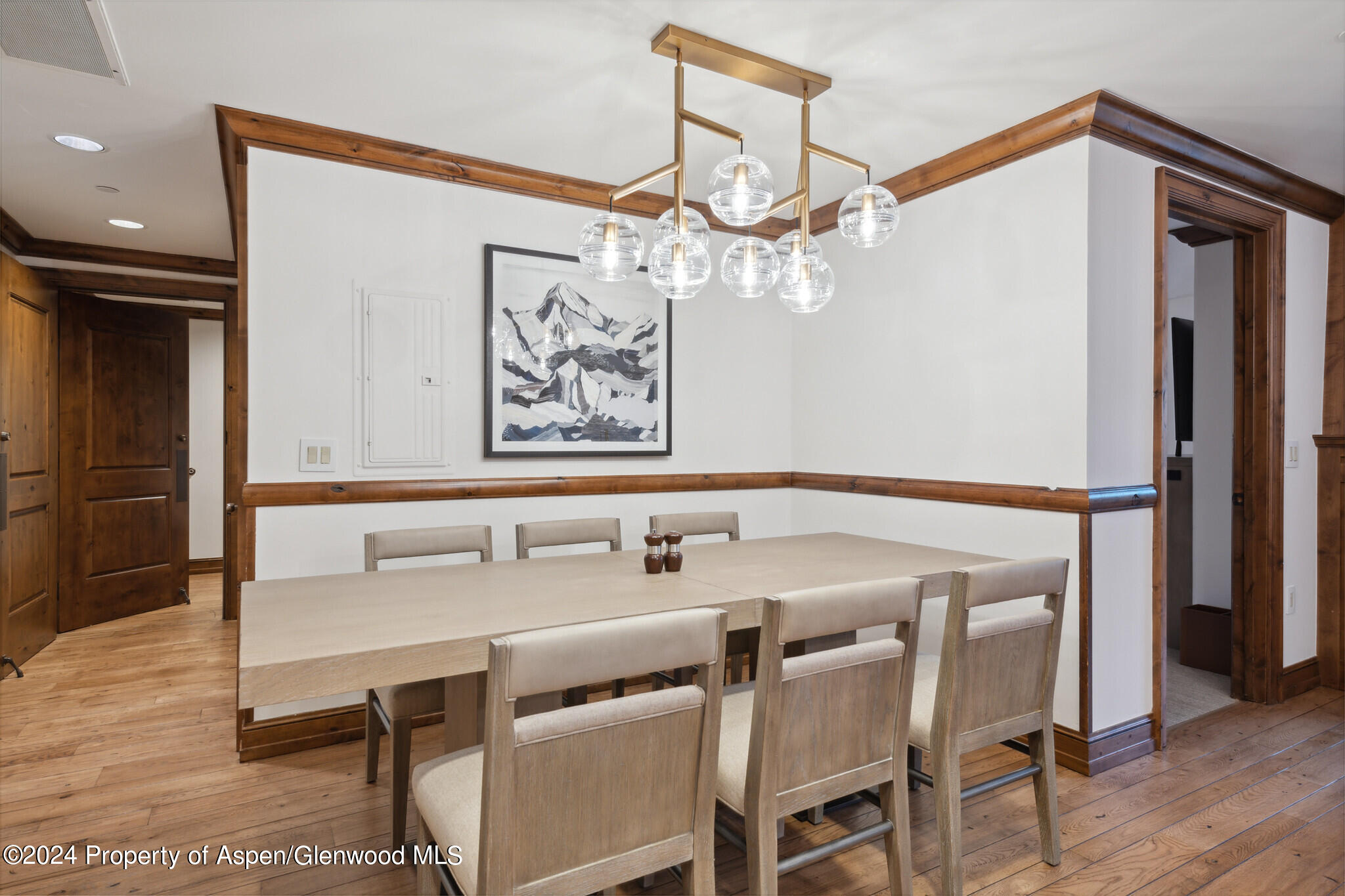 415 E Dean Street, Unit 30, Week 9 Aspen CO 81611