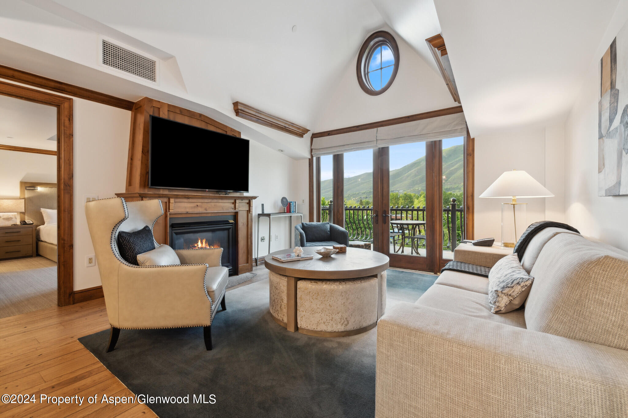 415 E Dean Street, Unit 30, Week 9 Aspen CO 81611