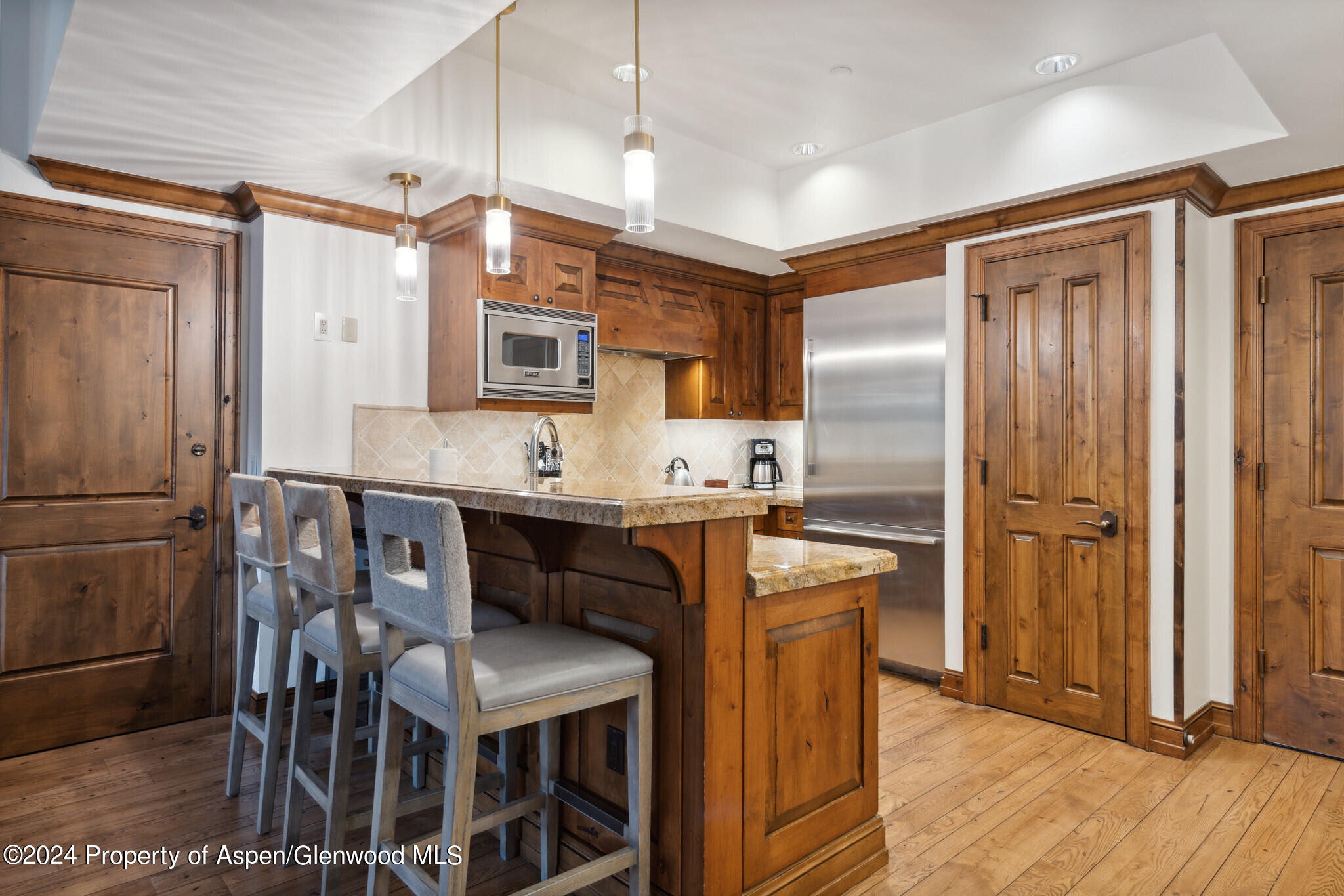 415 E Dean Street, Unit 30, Week 9 Aspen CO 81611