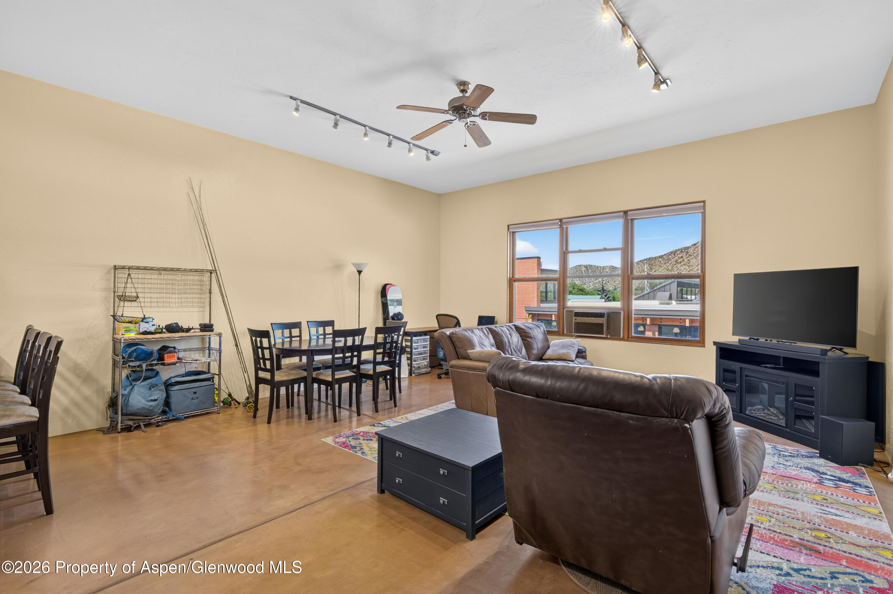386 W Main Street New Castle CO 81647