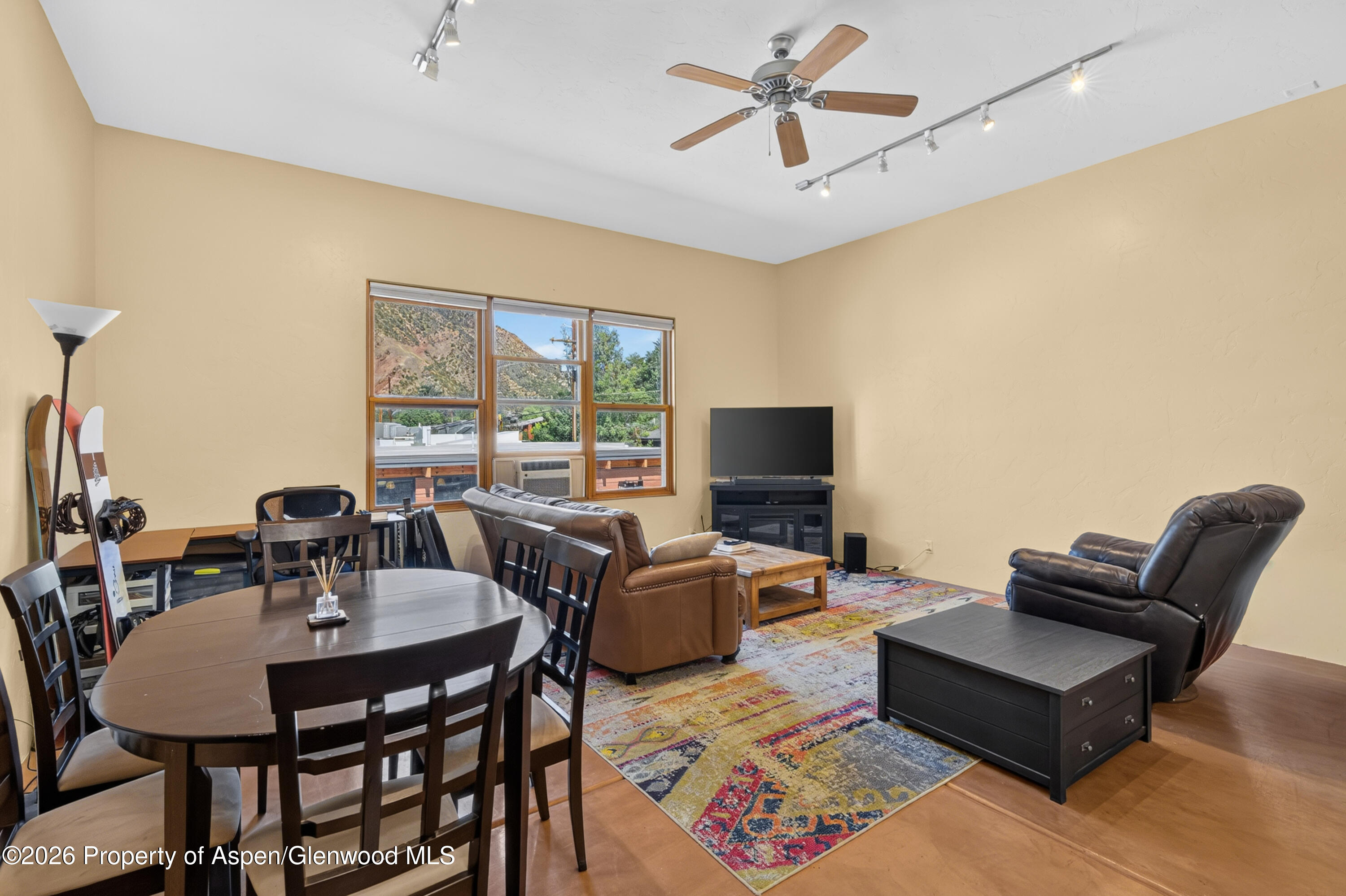 386 W Main Street New Castle CO 81647