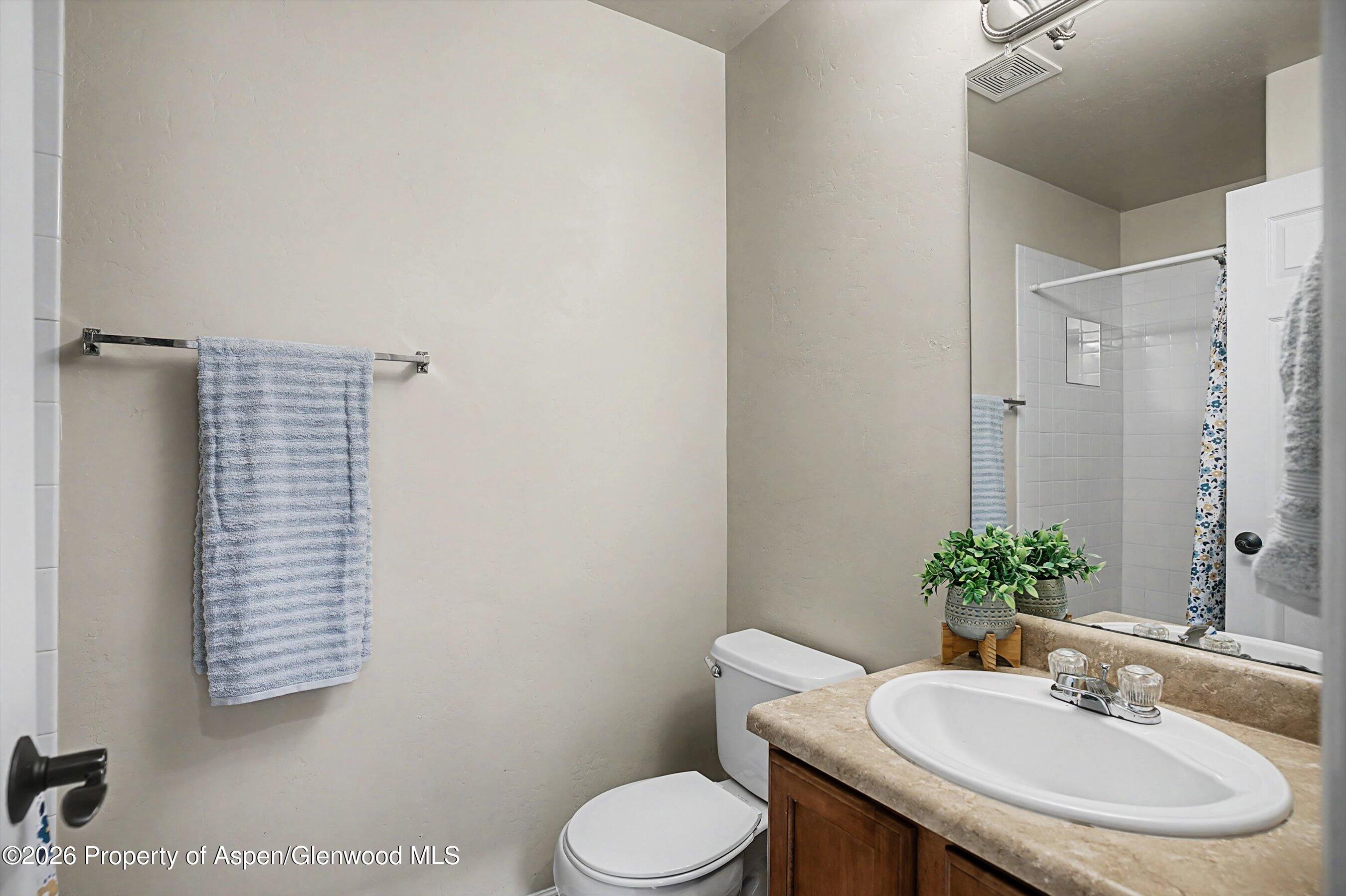 124 E Cathedral Court New Castle CO 81647