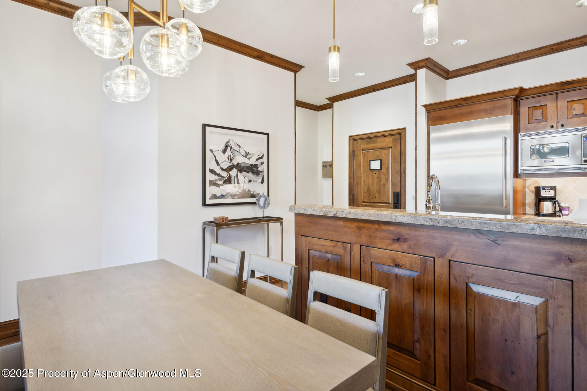 415 E Dean St, Unit 2, Week 31 Aspen CO 81611