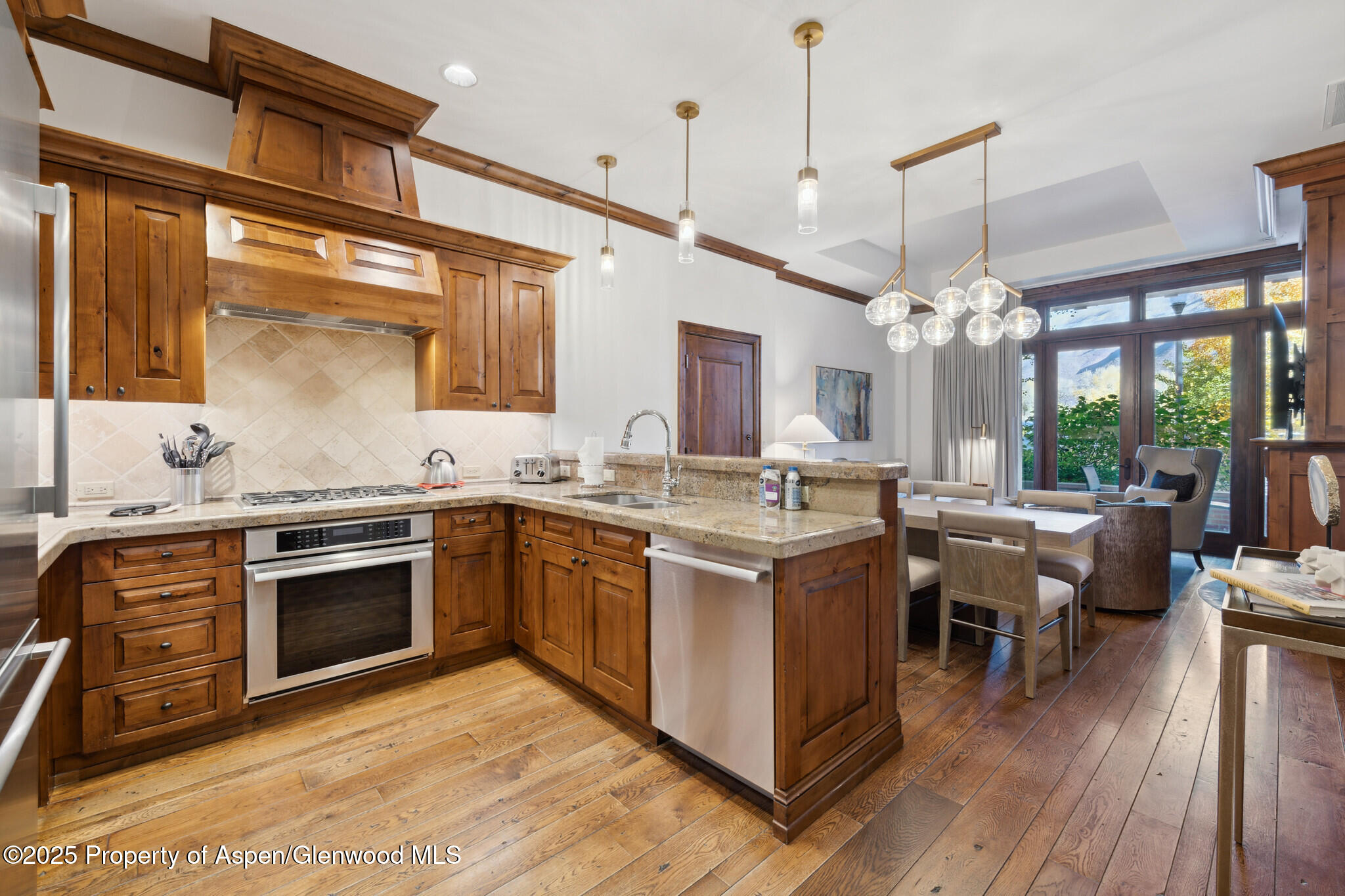 415 E Dean St, Unit 2, Week 31 Aspen CO 81611
