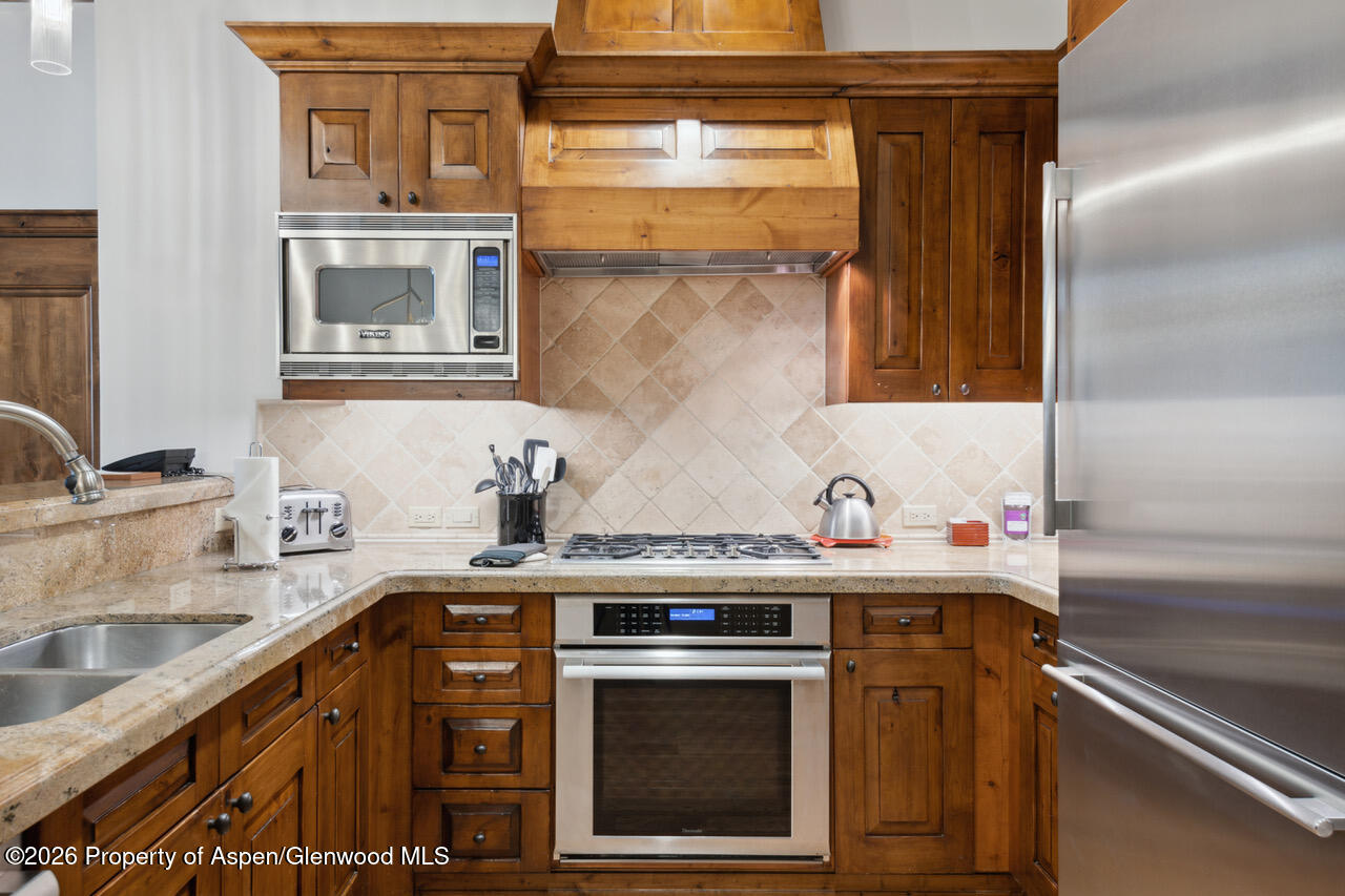 415 E Dean St, Unit 5, Week 5 Aspen CO 81611
