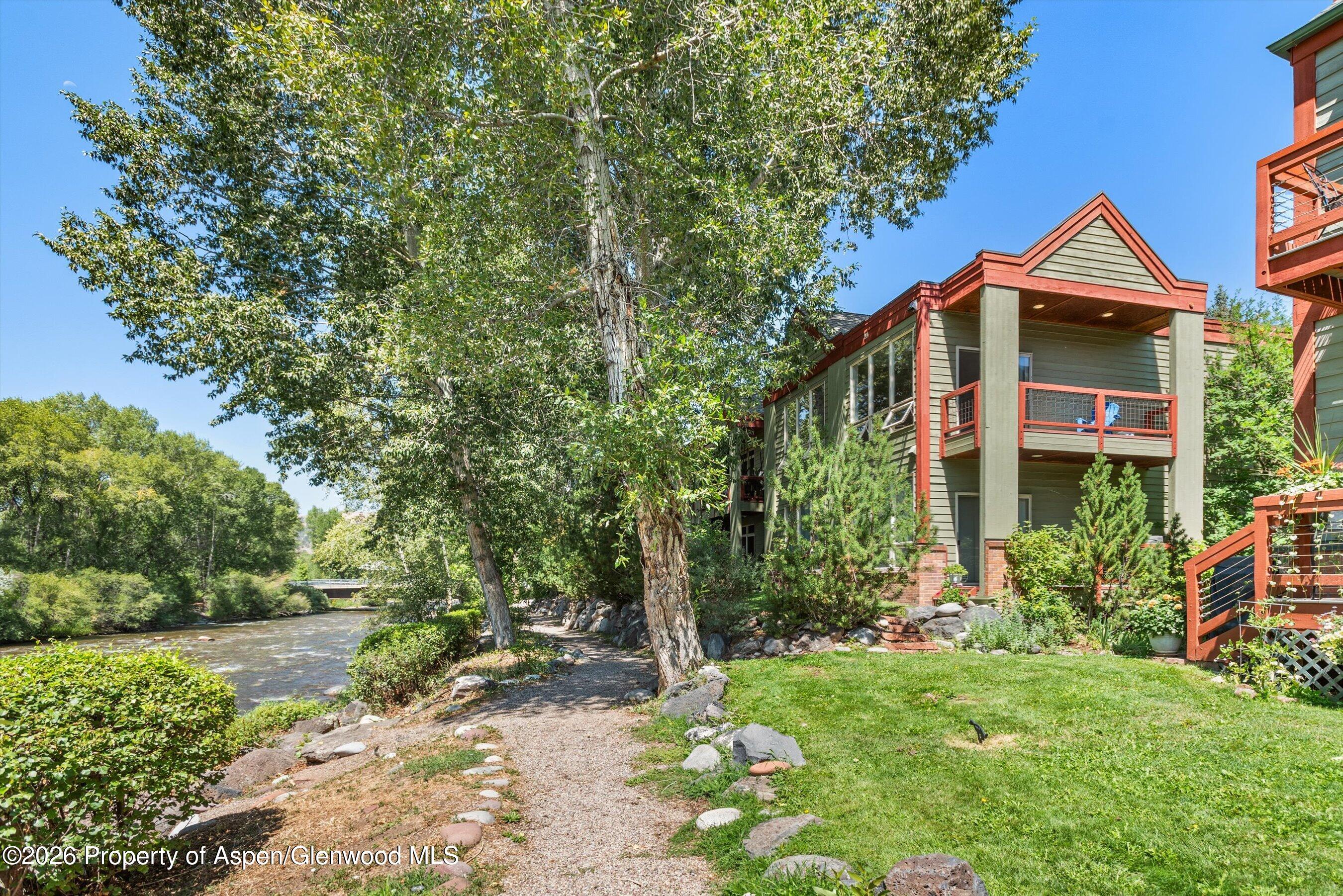 Basalt CO, 555 Gold Rivers Court, Unit 200