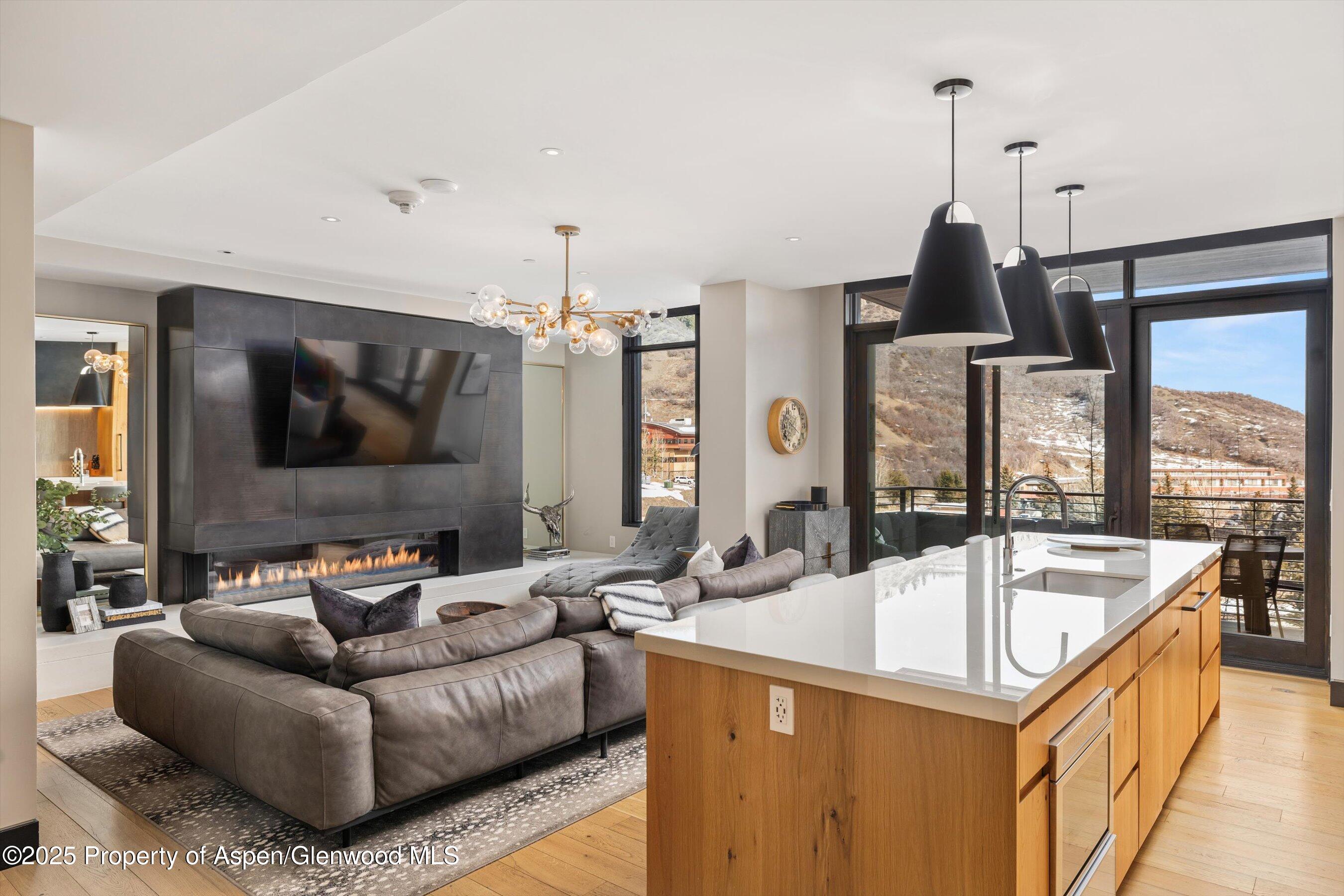 Snowmass Village CO, 77 Wood Road, Unit 303