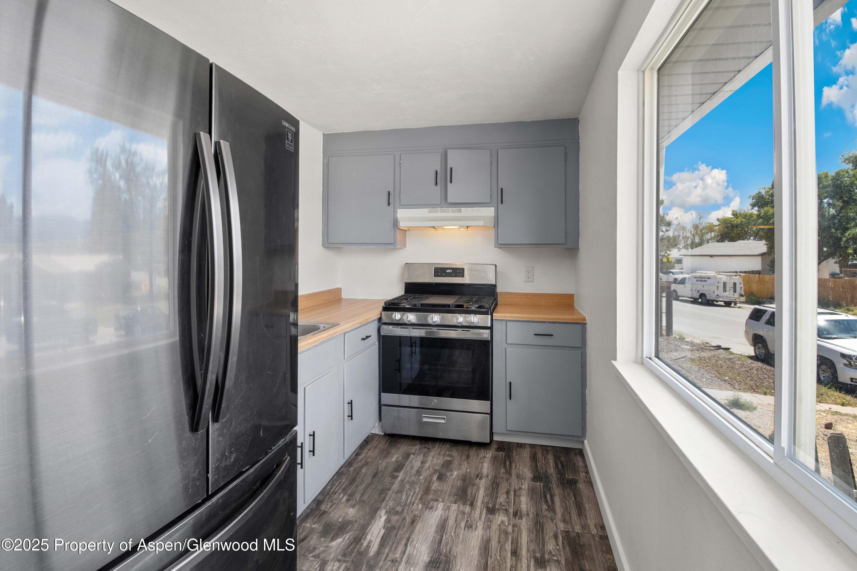 712 E 3rd Street Rifle CO 81650