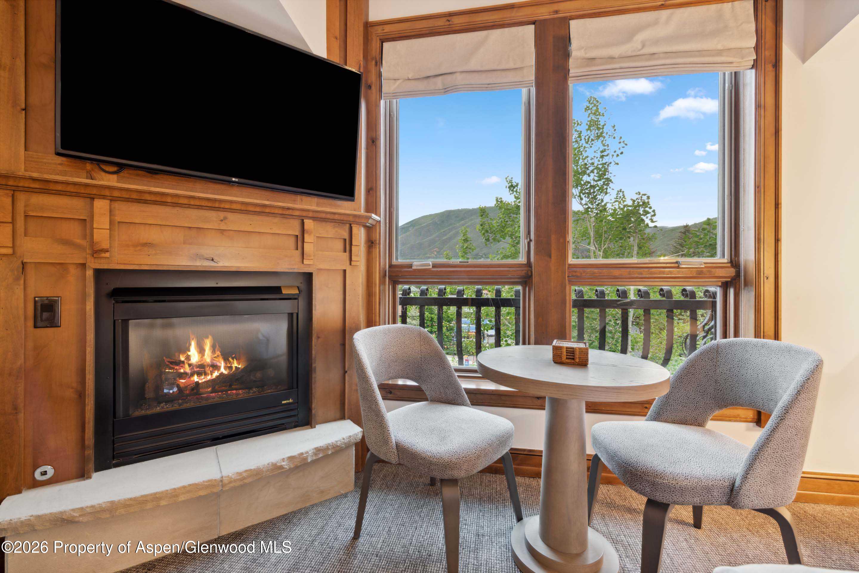 415 E Dean St, Unit 30, Week 10 Aspen CO 81611