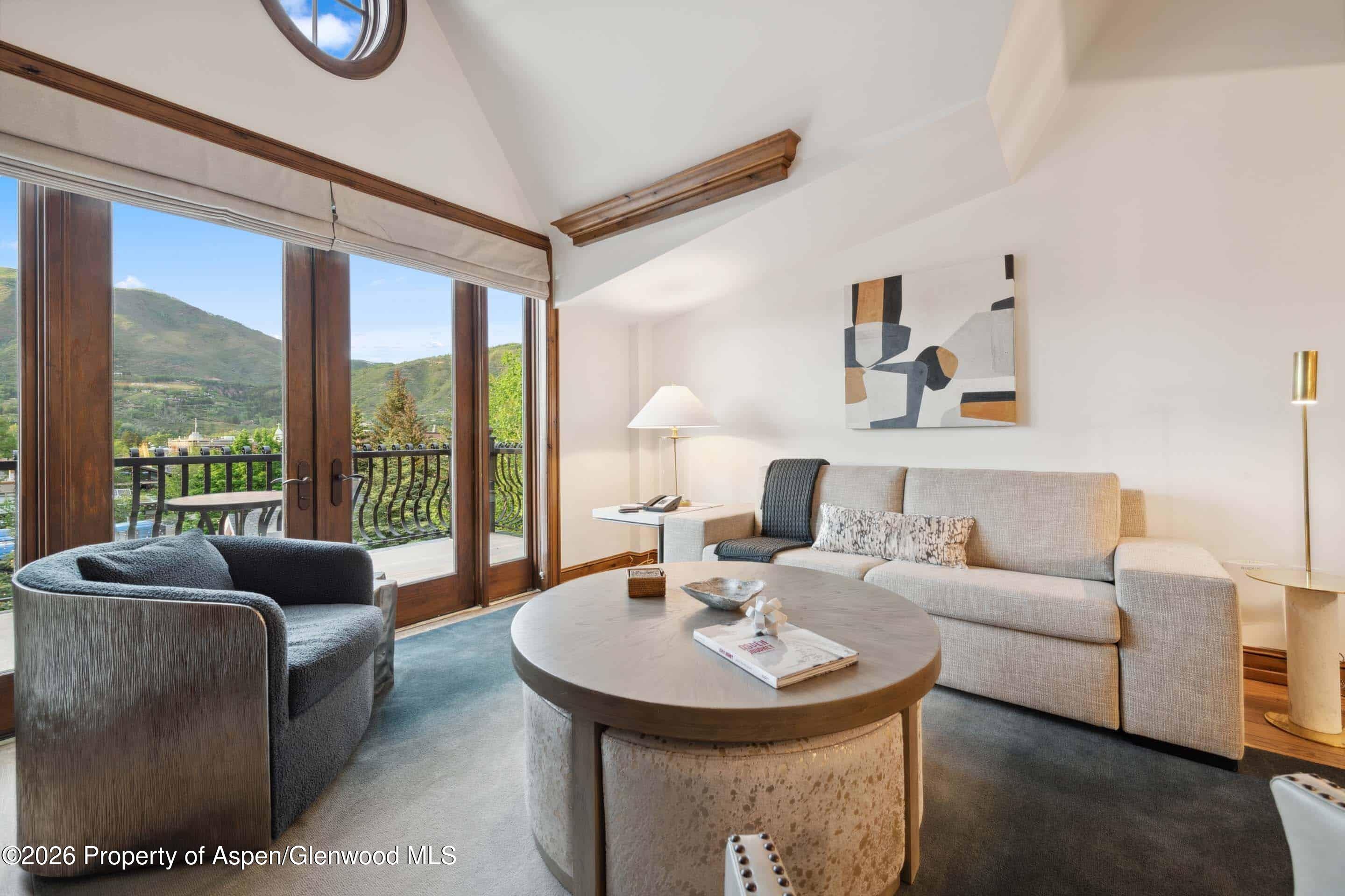 415 E Dean St, Unit 30, Week 10 Aspen CO 81611