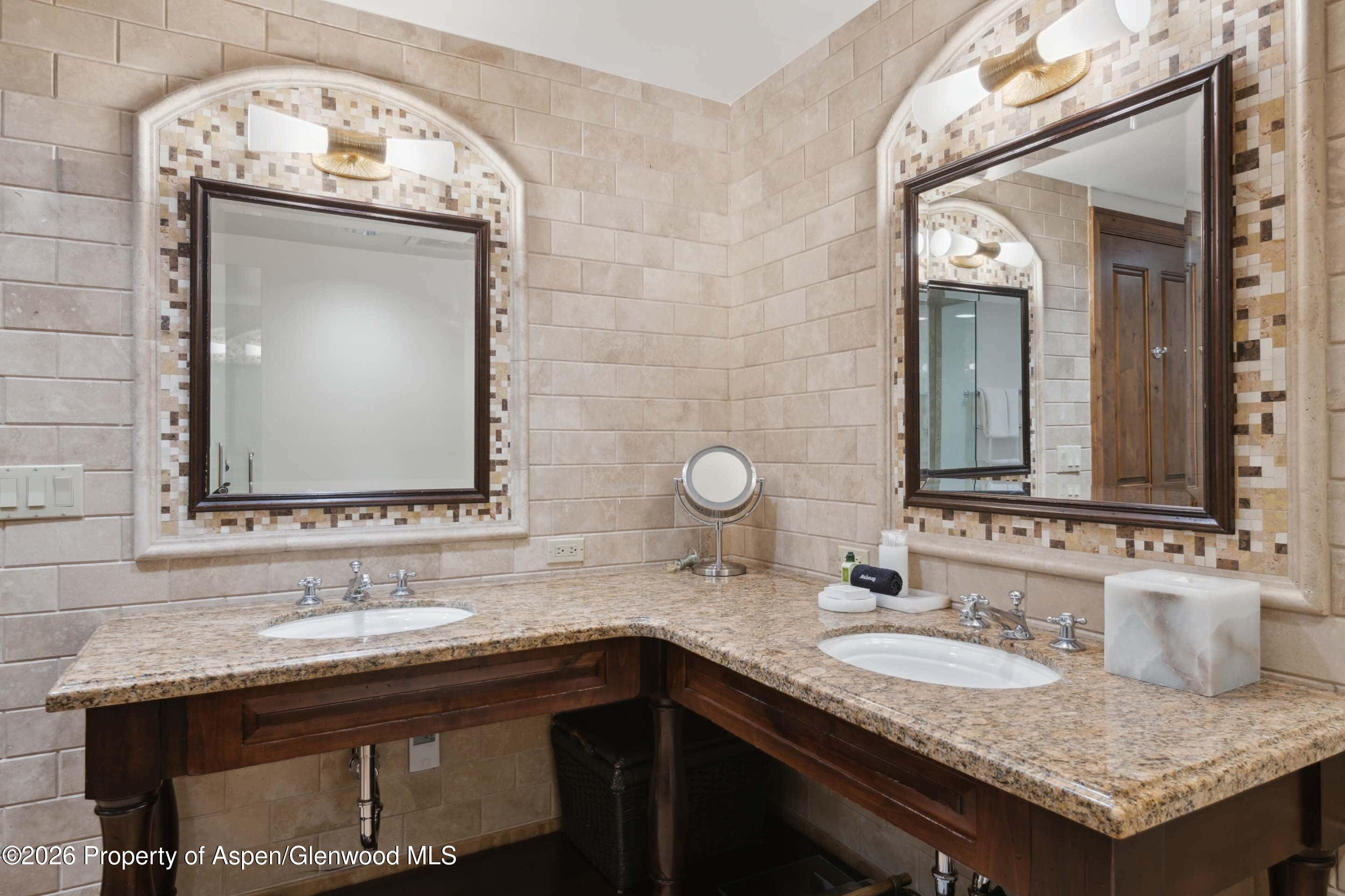 415 E Dean St, Unit 30, Week 10 Aspen CO 81611