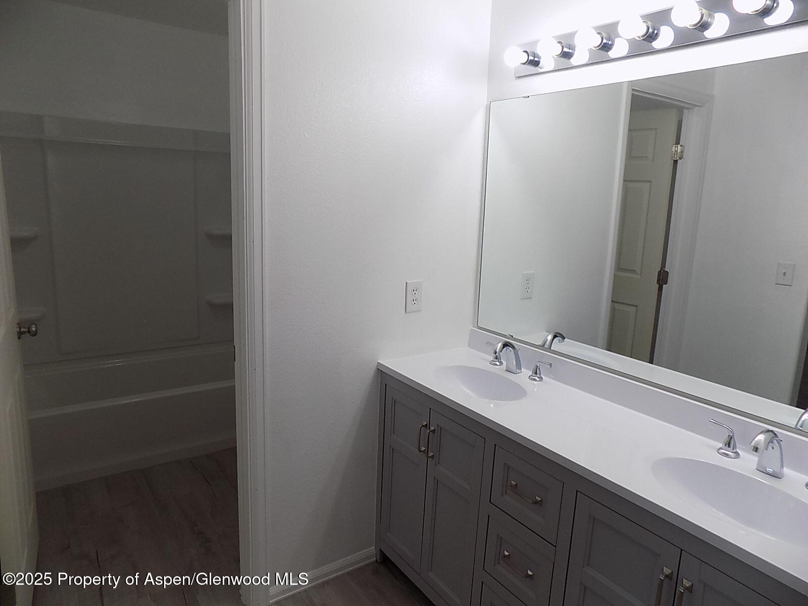 33 Angelica Circle Parachute CO 81635