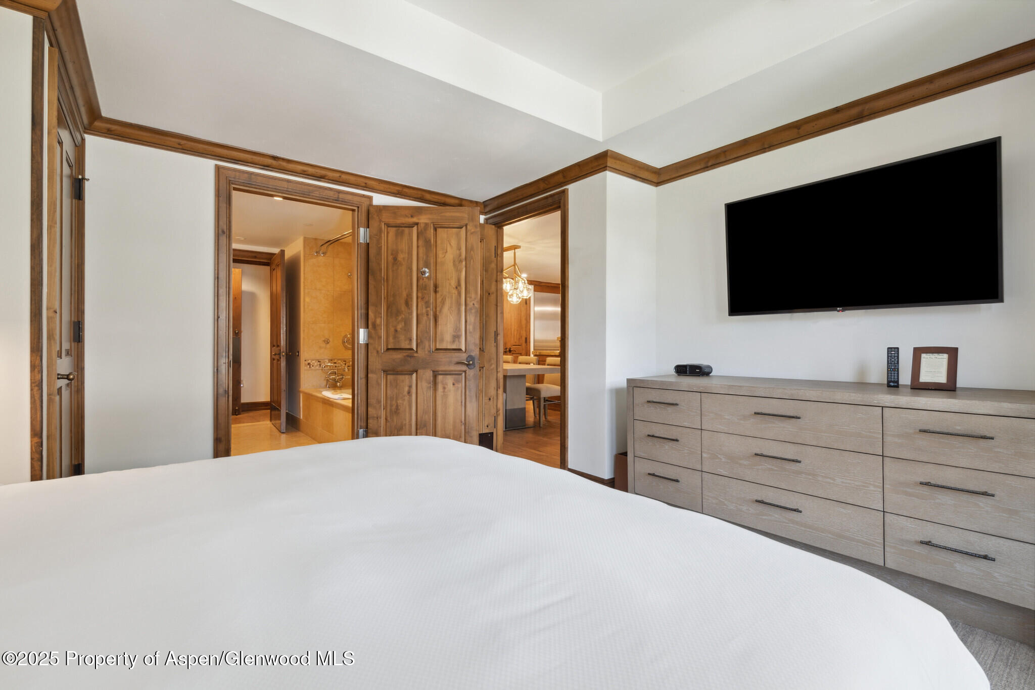 415 E Dean Street, Unit 36, Weeks 5 & 6 Aspen CO 81611