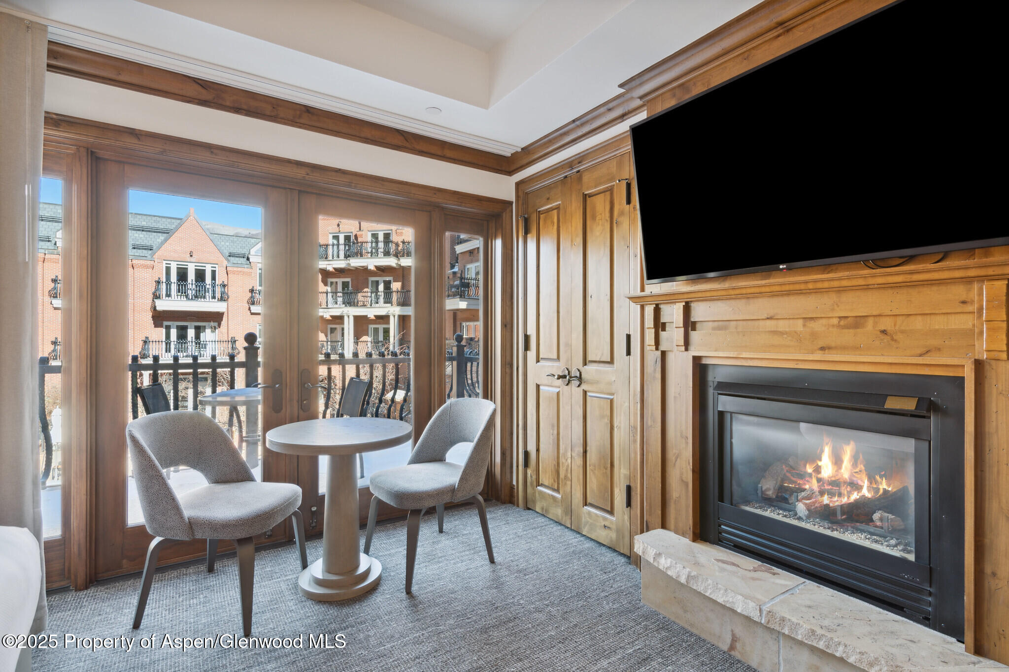 415 E Dean St., #25, Week 6 Aspen CO 81611