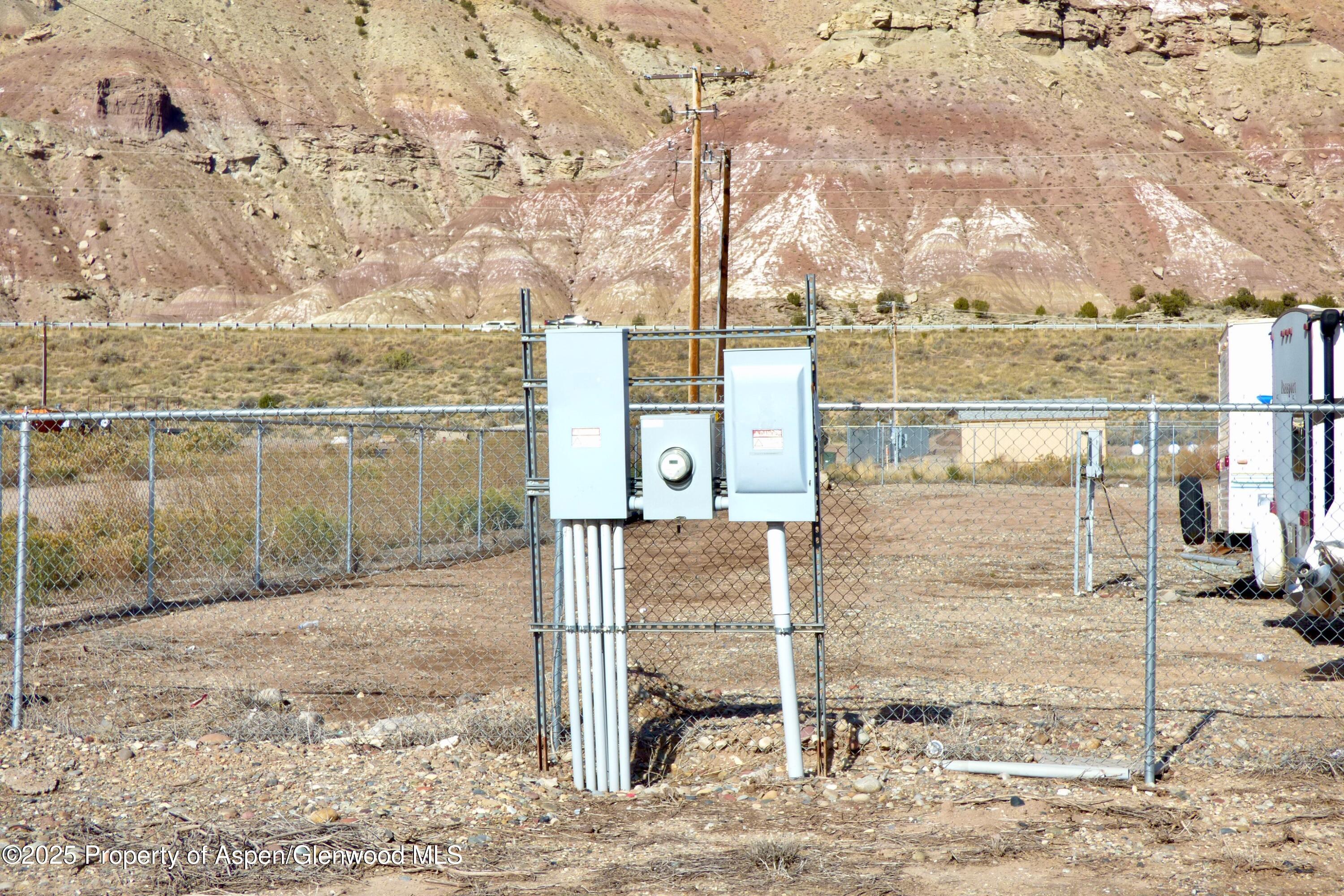 409 Mosher Parachute CO 81635