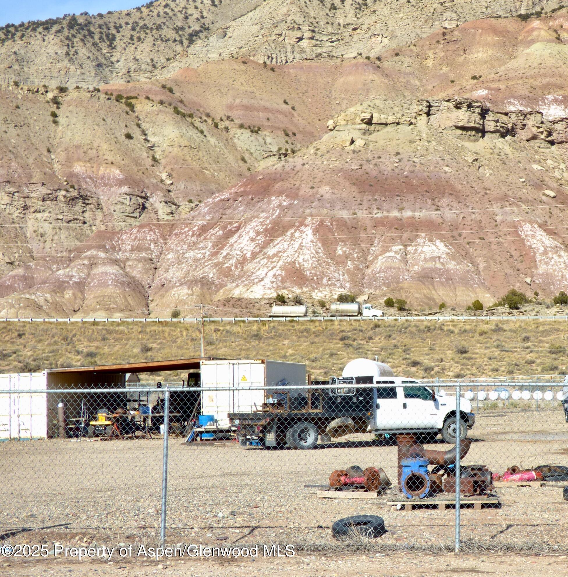 409 Mosher Parachute CO 81635