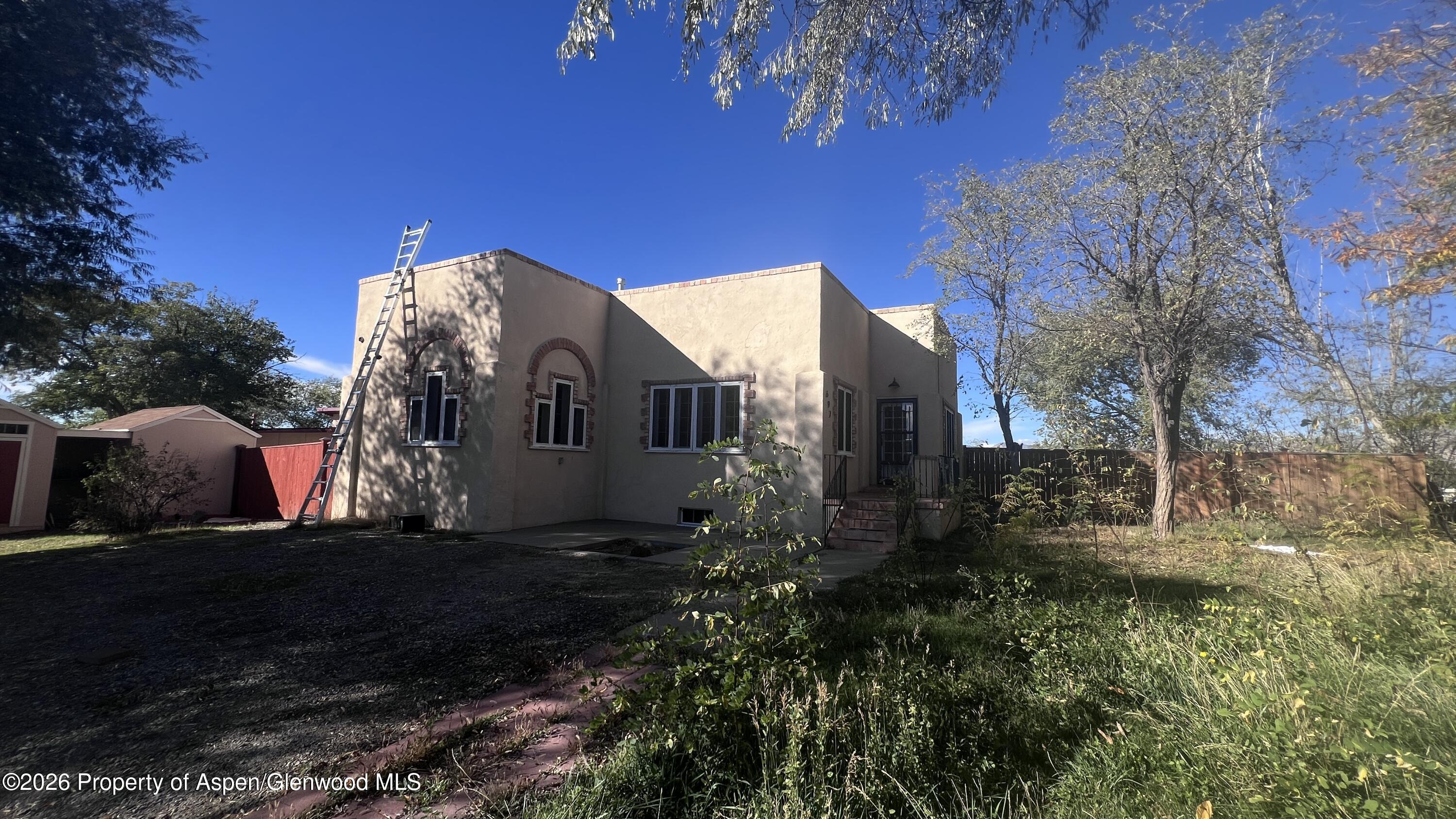 697 27 1/2 Court Grand Junction CO 81506
