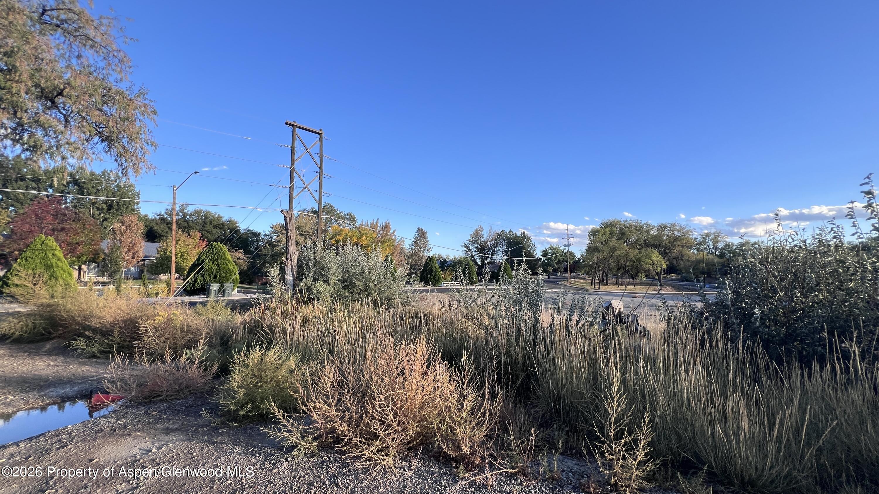 697 27 1/2 Court Grand Junction CO 81506