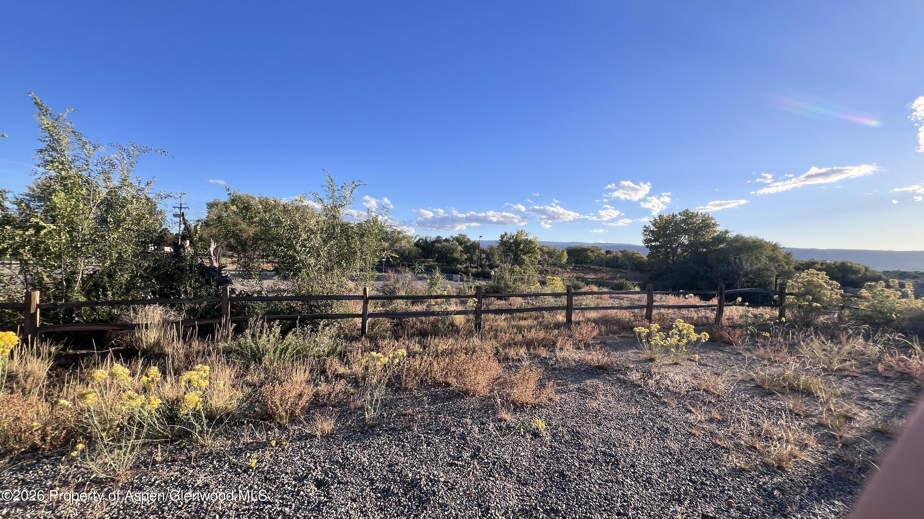 697 27 1/2 Court Grand Junction CO 81506