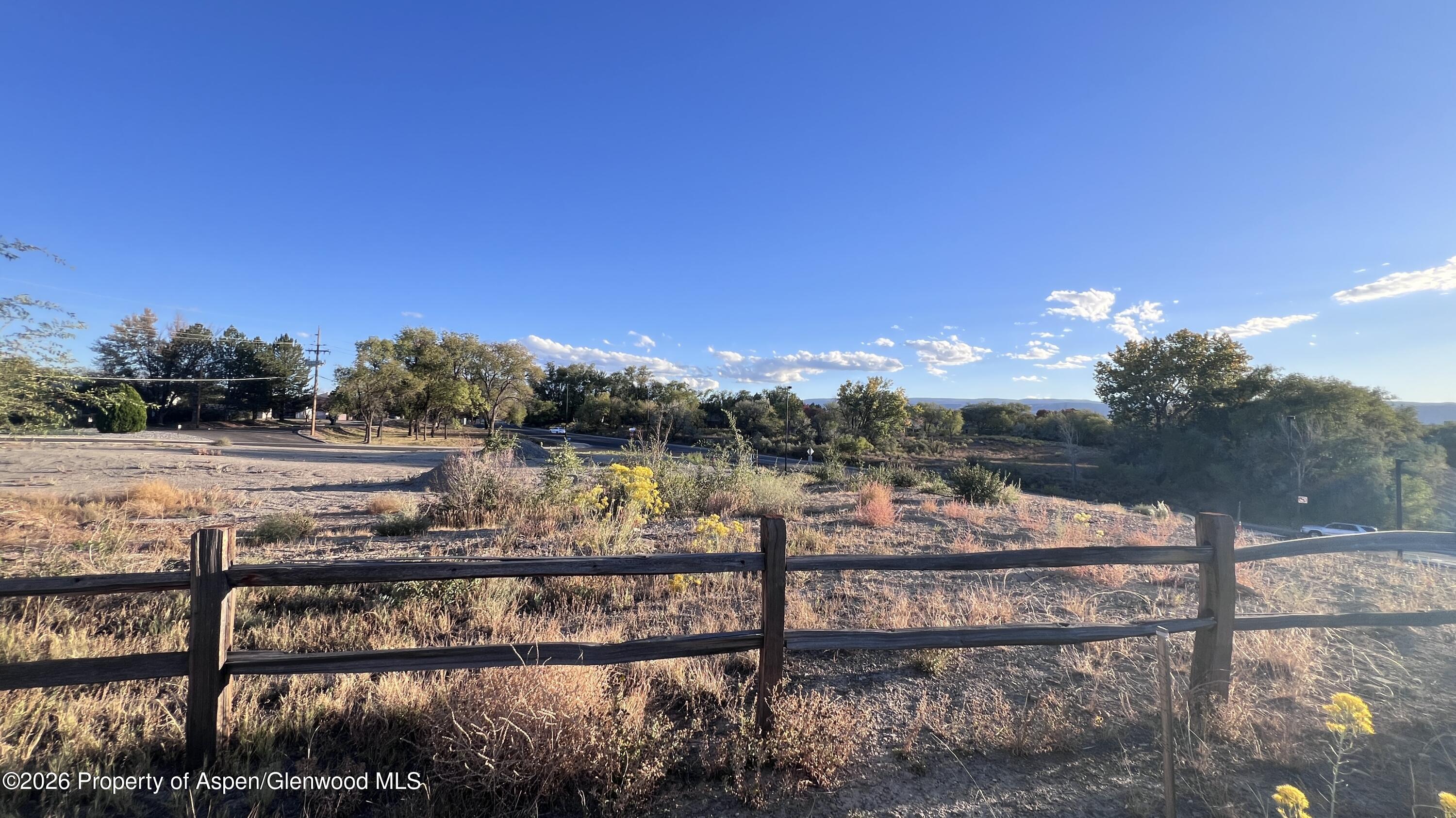697 27 1/2 Court Grand Junction CO 81506